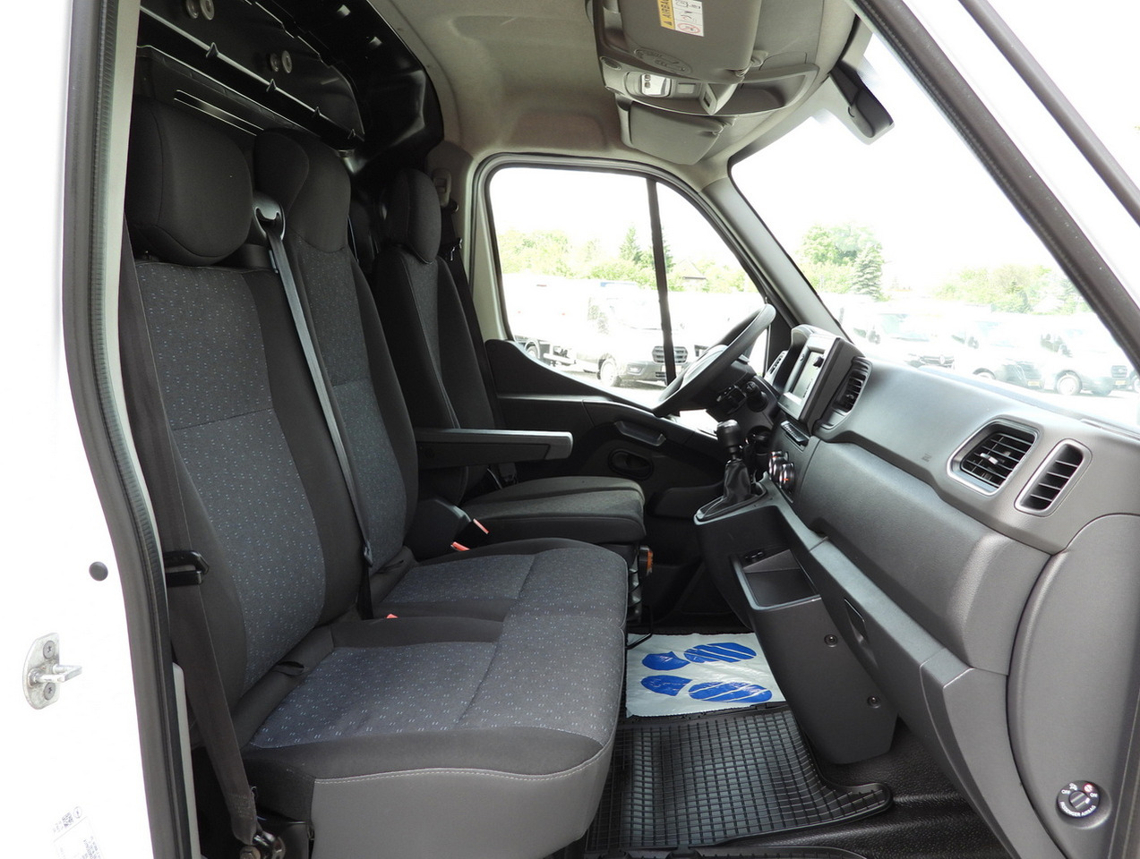 Kaubik OPEL MOVANO VAN AIR CONDITIONING LED LIGHTS 150HP: pilt 36 Kaubik OPEL MOVANO VAN AIR CONDITIONING LED LIGHTS 150HP: pilt 36