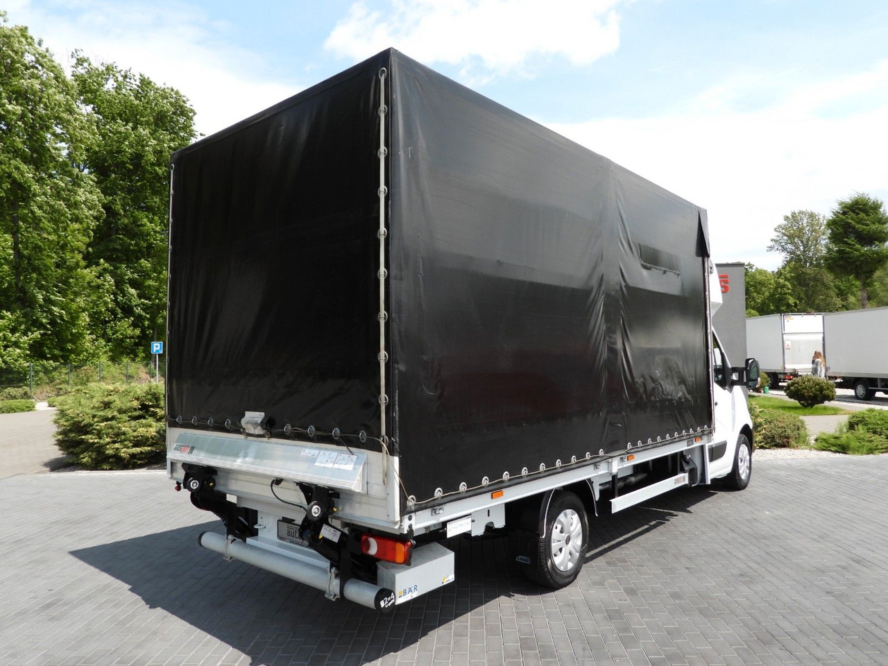 Opel MOVANO PRITSCHE PLANE AUFZUG 9 PALETTEN WEBASTO - Tent tarbesõiduk: pilt 3 Opel MOVANO PRITSCHE PLANE AUFZUG 9 PALETTEN WEBASTO - Tent tarbesõiduk: pilt 3