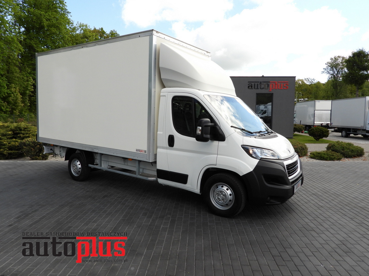 PEUGEOT BOXER BOX 8 PALLETS CRUISE CONTROL AIR CONDITIONING 130HP - Tarbesõiduk furgoon: pilt 1 PEUGEOT BOXER BOX 8 PALLETS CRUISE CONTROL AIR CONDITIONING 130HP - Tarbesõiduk furgoon: pilt 1