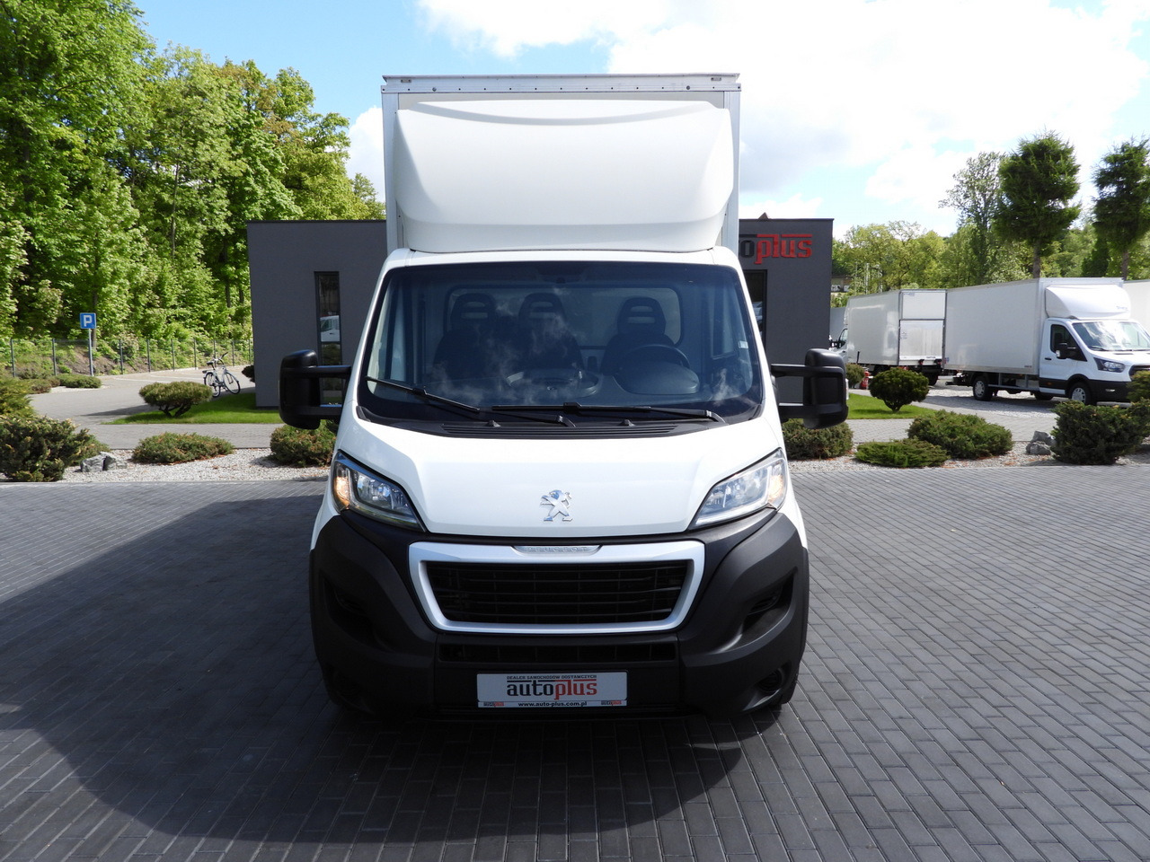 PEUGEOT BOXER BOX 8 PALLETS CRUISE CONTROL AIR CONDITIONING 130HP - Tarbesõiduk furgoon: pilt 5 PEUGEOT BOXER BOX 8 PALLETS CRUISE CONTROL AIR CONDITIONING 130HP - Tarbesõiduk furgoon: pilt 5