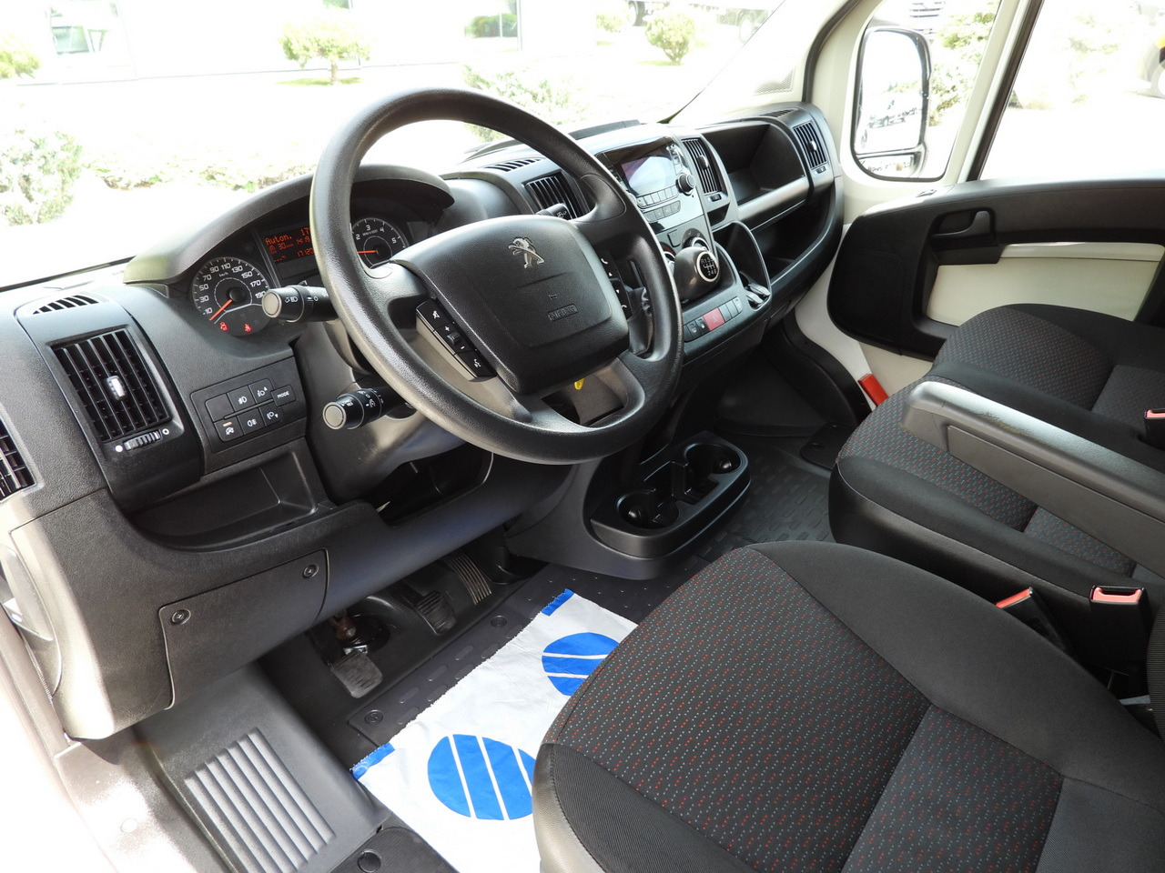 PEUGEOT BOXER REFRIGERATOR VAN -10*C CRUISE CONTROL AIR CONDITIONING 130HP - Tarbesõiduk külmik: pilt 2 PEUGEOT BOXER REFRIGERATOR VAN -10*C CRUISE CONTROL AIR CONDITIONING 130HP - Tarbesõiduk külmik: pilt 2