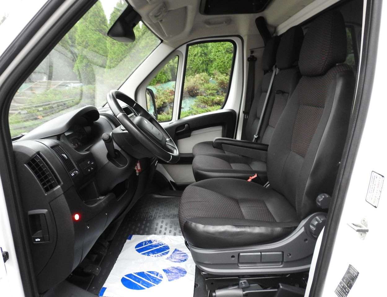 PEUGEOT BOXER  TARPAULIN LIFT 8 PALLETS WEBASTO LED LIGHTS AIR CONDITIONING  165HP liising PEUGEOT BOXER  TARPAULIN LIFT 8 PALLETS WEBASTO LED LIGHTS AIR CONDITIONING  165HP: pilt 27