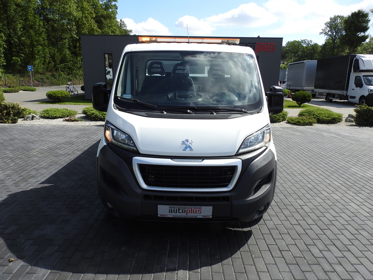 PEUGEOT BOXER THREE-WAY TIPPER AIR CONDITIONING 130HP - Kallurauto: pilt 5 PEUGEOT BOXER THREE-WAY TIPPER AIR CONDITIONING 130HP - Kallurauto: pilt 5