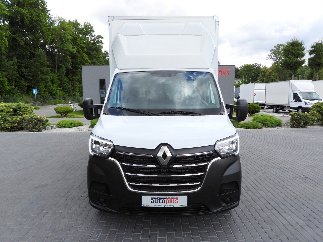 RENAULT MASTER BOX 8 PALLETS CRUISE CONTROL LED LIGHTS AIR CONDITIONING 165HP - Tarbesõiduk furgoon: pilt 5 RENAULT MASTER BOX 8 PALLETS CRUISE CONTROL LED LIGHTS AIR CONDITIONING 165HP - Tarbesõiduk furgoon: pilt 5