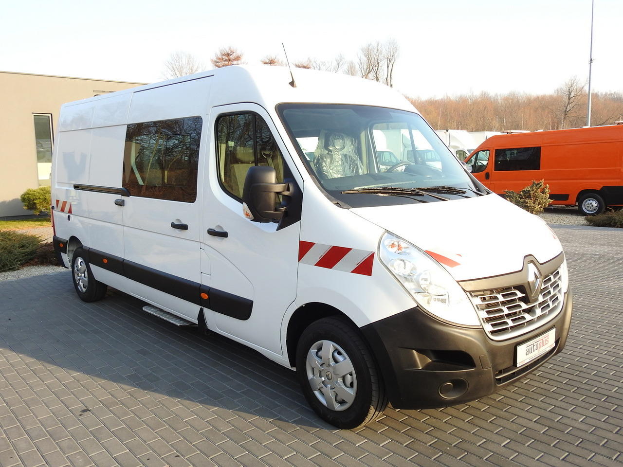 RENAULT MASTER BOX DELIVERY VAN 7 SEATS CRUISE CONTROL AIR CONDITIONING 130HP - Kaubik: pilt 4 RENAULT MASTER BOX DELIVERY VAN 7 SEATS CRUISE CONTROL AIR CONDITIONING 130HP - Kaubik: pilt 4
