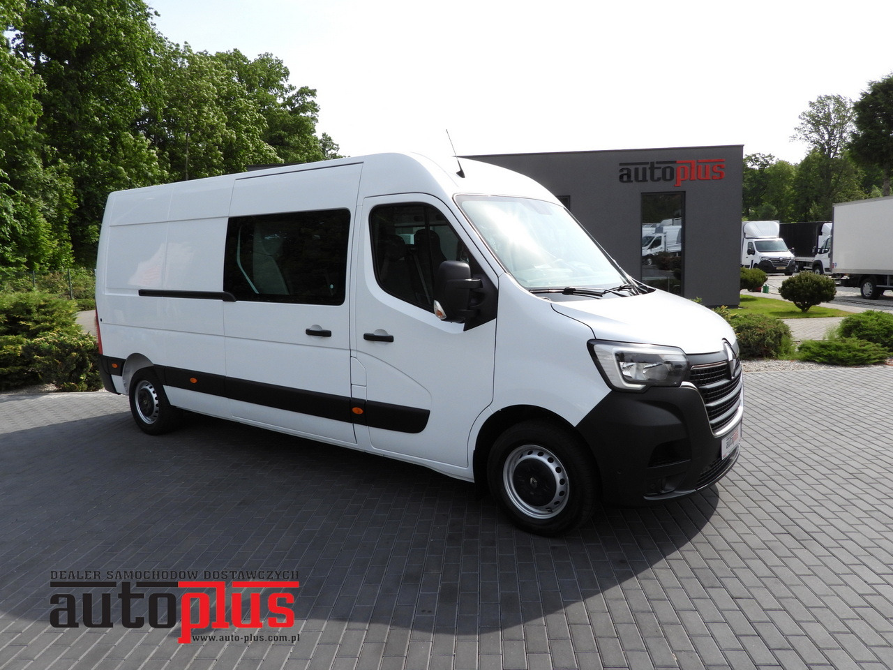 RENAULT MASTER BOX DELIVERY VAN 7 SEATS CRUISE CONTROL NAVIGATION LED LIGHTS AIR CONDITIONING 140HP - Kaubik: pilt 1 RENAULT MASTER BOX DELIVERY VAN 7 SEATS CRUISE CONTROL NAVIGATION LED LIGHTS AIR CONDITIONING 140HP - Kaubik: pilt 1