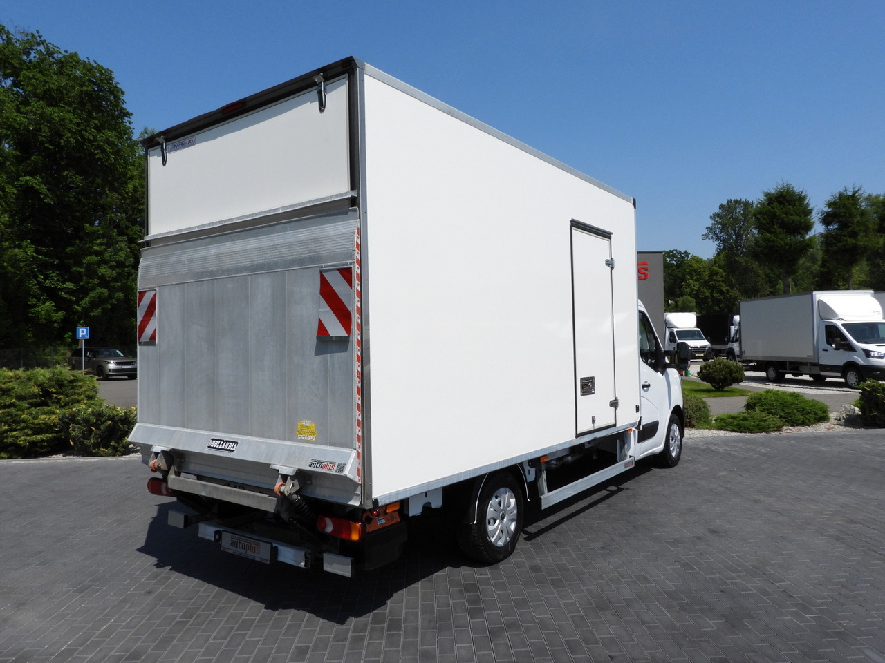 RENAULT MASTER BOX LIFT 8 PALLETS CRUISE CONTROL LED LIGHTS AIR CONDITIONING 165HP - Tarbesõiduk furgoon: pilt 3 RENAULT MASTER BOX LIFT 8 PALLETS CRUISE CONTROL LED LIGHTS AIR CONDITIONING 165HP - Tarbesõiduk furgoon: pilt 3