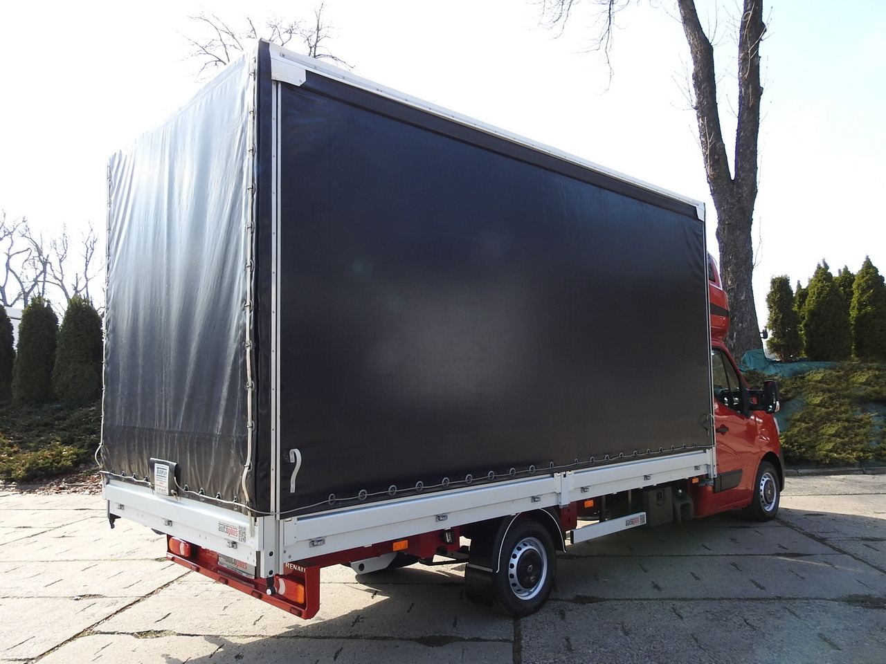 RENAULT MASTER TARPAULIN 10 PALLETS WEBASTO CRUISE CONTROL AIR CONDITIONING LED LIGHTS PNEUMATICS 165HP - Tent tarbesõiduk: pilt 3 RENAULT MASTER TARPAULIN 10 PALLETS WEBASTO CRUISE CONTROL AIR CONDITIONING LED LIGHTS PNEUMATICS 165HP - Tent tarbesõiduk: pilt 3