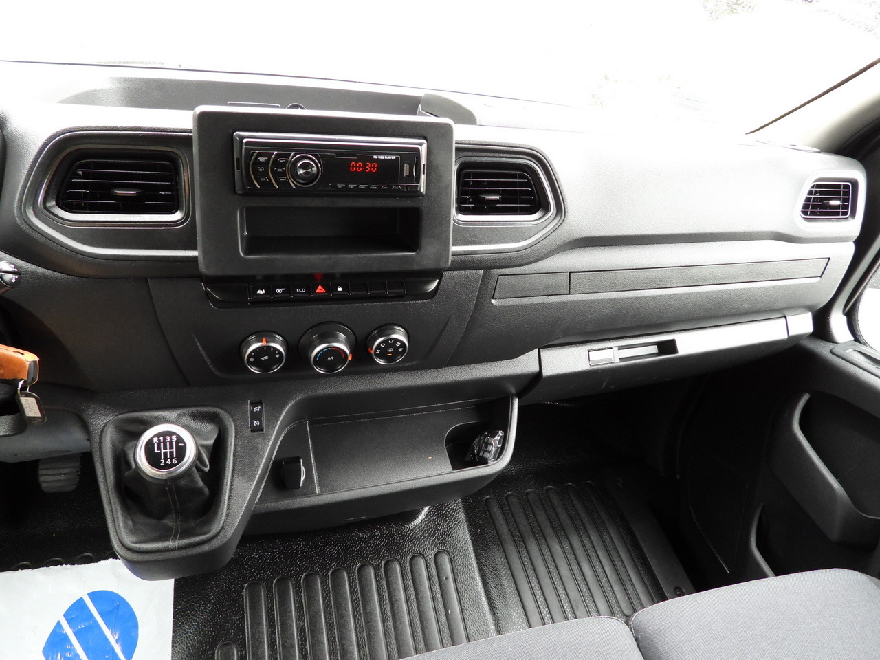 RENAULT MASTER  TARPAULIN 10 PALLETS WEBASTO CRUISE CONTROL LED LIGHTS PNEUMATICS AIR CONDITIONING  165HP liising RENAULT MASTER  TARPAULIN 10 PALLETS WEBASTO CRUISE CONTROL LED LIGHTS PNEUMATICS AIR CONDITIONING  165HP: pilt 32