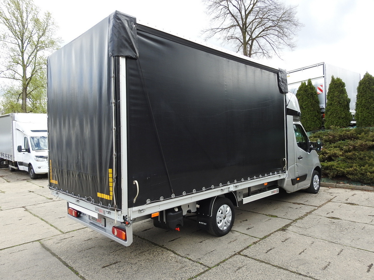 RENAULT MASTER TARPAULIN 8 PALLETS WEBASTO CRUISE CONTROL NAVIGATION AIR CONDITIONING PNEUMATICS 170HP - Tent tarbesõiduk: pilt 3 RENAULT MASTER TARPAULIN 8 PALLETS WEBASTO CRUISE CONTROL NAVIGATION AIR CONDITIONING PNEUMATICS 170HP - Tent tarbesõiduk: pilt 3