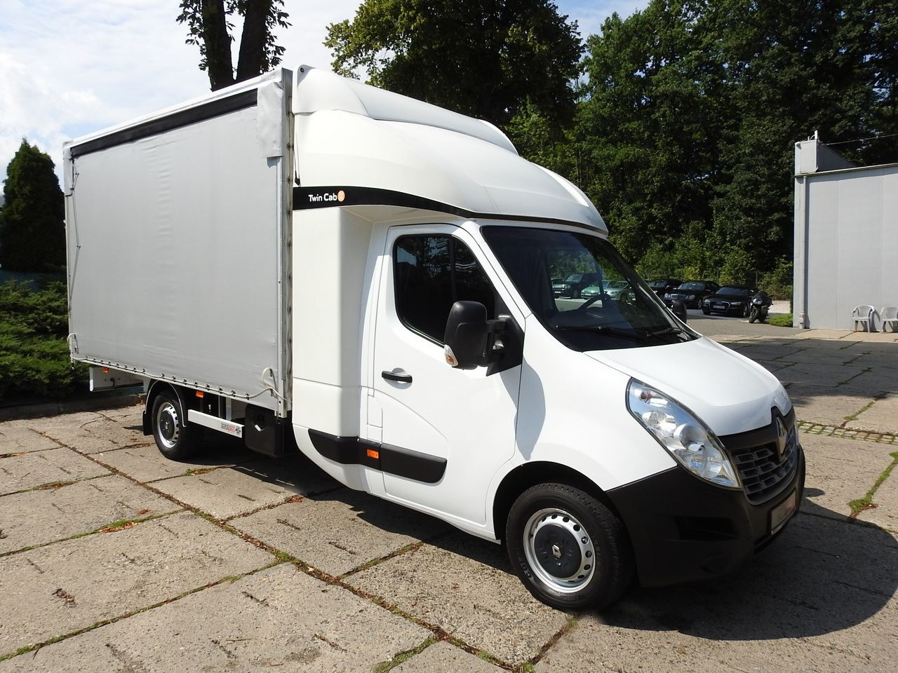 RENAULT MASTER TARPAULIN 8 PALLETS WEBASTO CRUISE CONTROL PNEUMATICS AIR CONDITIONING 170HP - Tent tarbesõiduk: pilt 4 RENAULT MASTER TARPAULIN 8 PALLETS WEBASTO CRUISE CONTROL PNEUMATICS AIR CONDITIONING 170HP - Tent tarbesõiduk: pilt 4