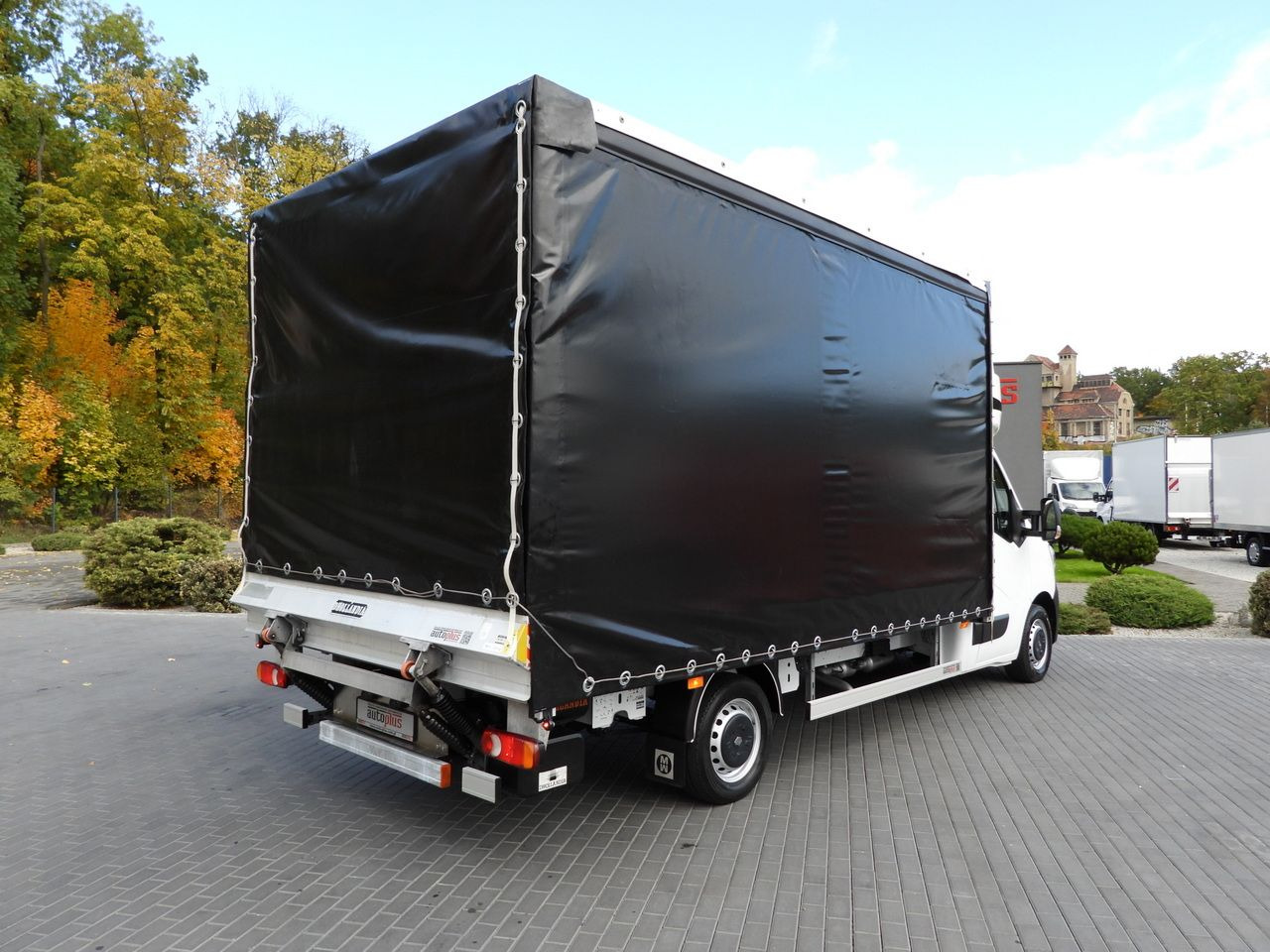 RENAULT MASTER TARPAULIN LIFT 10 PALLETS CRUISE CONTROL LED LIGHTS AIR CONDITIONING 165HP - Tent tarbesõiduk: pilt 3 RENAULT MASTER TARPAULIN LIFT 10 PALLETS CRUISE CONTROL LED LIGHTS AIR CONDITIONING 165HP - Tent tarbesõiduk: pilt 3
