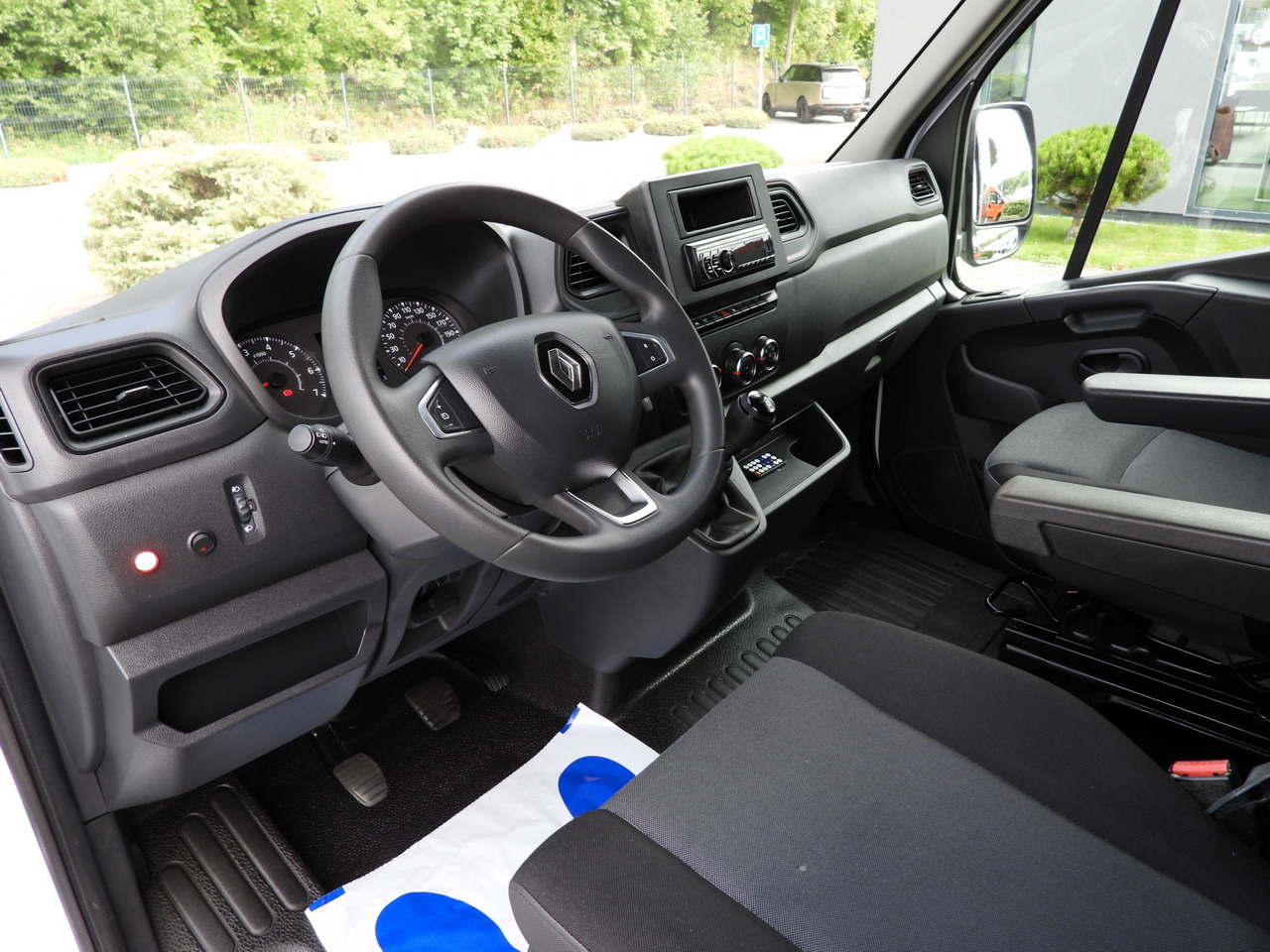 RENAULT MASTER TARPAULIN LIFT 8 PALLETS CRUISE CONTROL LED LIGHTS AIR CONDITIONING 145HP - Tent tarbesõiduk: pilt 2 RENAULT MASTER TARPAULIN LIFT 8 PALLETS CRUISE CONTROL LED LIGHTS AIR CONDITIONING 145HP - Tent tarbesõiduk: pilt 2