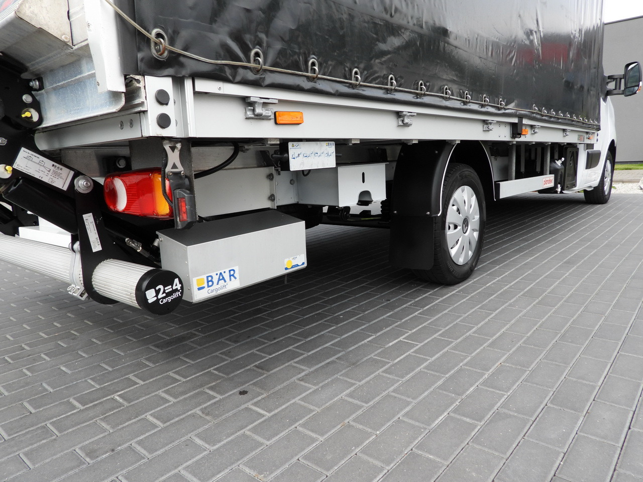 RENAULT MASTER TARPAULIN LIFT 9 PALLETS WEBASTO CRUISE CONTROL LED LIGHTS PNEUMATICS AIR CONDITIONING  165HP liising RENAULT MASTER TARPAULIN LIFT 9 PALLETS WEBASTO CRUISE CONTROL LED LIGHTS PNEUMATICS AIR CONDITIONING  165HP: pilt 16