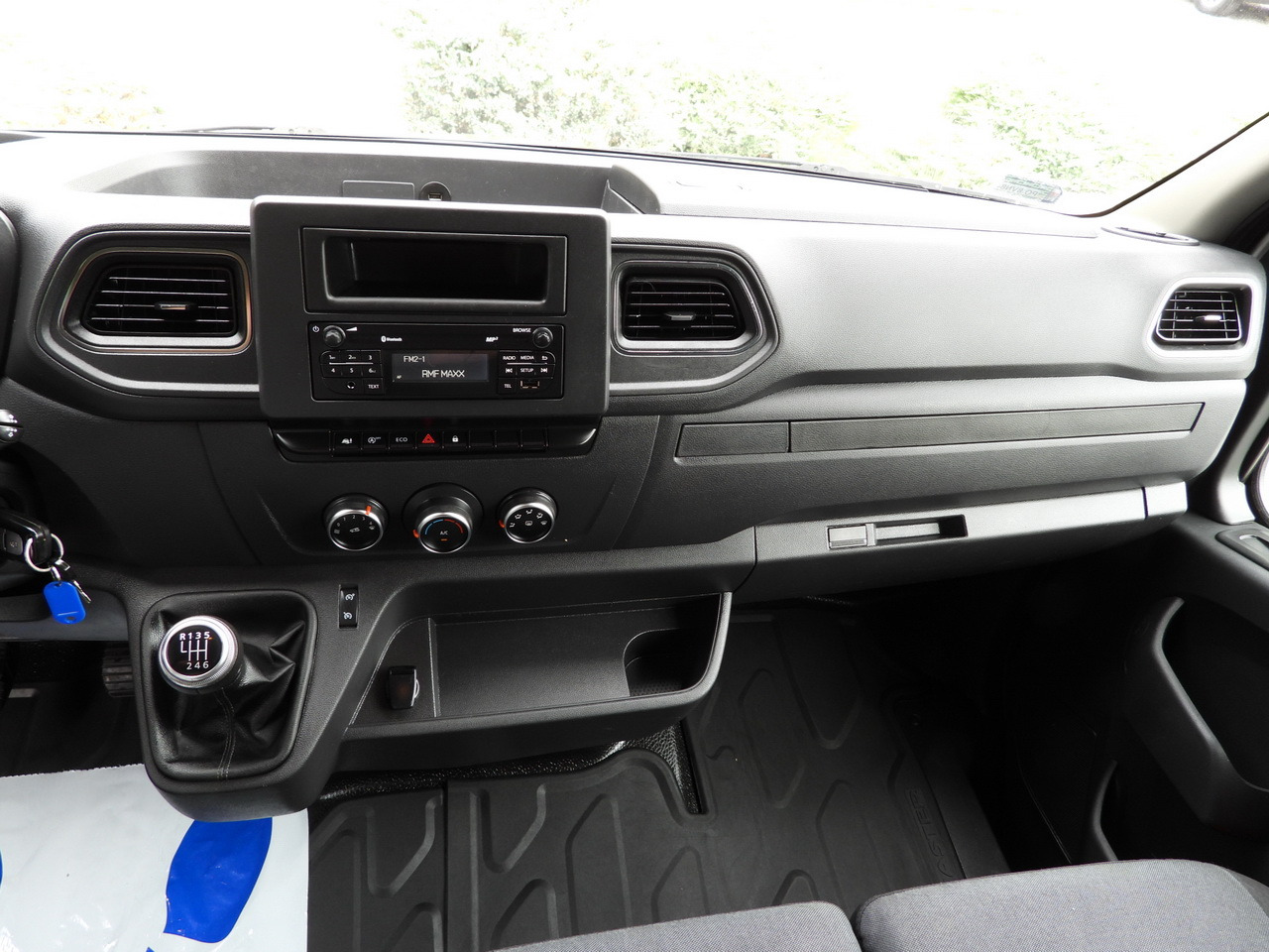 RENAULT MASTER TARPAULIN LIFT 9 PALLETS WEBASTO CRUISE CONTROL LED LIGHTS PNEUMATICS AIR CONDITIONING  165HP liising RENAULT MASTER TARPAULIN LIFT 9 PALLETS WEBASTO CRUISE CONTROL LED LIGHTS PNEUMATICS AIR CONDITIONING  165HP: pilt 35