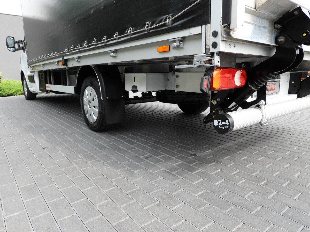 RENAULT MASTER TARPAULIN LIFT 9 PALLETS WEBASTO CRUISE CONTROL LED LIGHTS PNEUMATICS AIR CONDITIONING  165HP liising RENAULT MASTER TARPAULIN LIFT 9 PALLETS WEBASTO CRUISE CONTROL LED LIGHTS PNEUMATICS AIR CONDITIONING  165HP: pilt 15