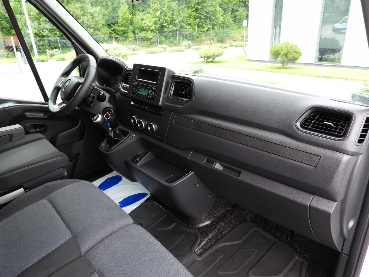 RENAULT MASTER TARPAULIN LIFT 9 PALLETS WEBASTO CRUISE CONTROL LED LIGHTS PNEUMATICS AIR CONDITIONING  165HP liising RENAULT MASTER TARPAULIN LIFT 9 PALLETS WEBASTO CRUISE CONTROL LED LIGHTS PNEUMATICS AIR CONDITIONING  165HP: pilt 43