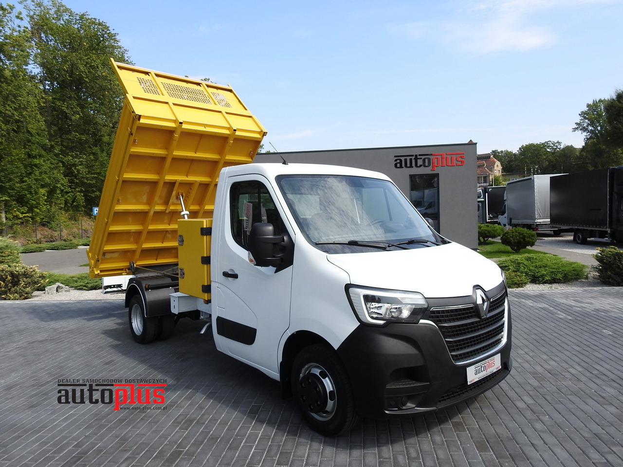 RENAULT MASTER TIPPER CRUISE CONTROL NAVIGATION AIR CONDITIONING LED LIGHTS TWIN WHEELS LOAD WEIGHT 145HP - Tarbesõiduk kallur: pilt 1 RENAULT MASTER TIPPER CRUISE CONTROL NAVIGATION AIR CONDITIONING LED LIGHTS TWIN WHEELS LOAD WEIGHT 145HP - Tarbesõiduk kallur: pilt 1