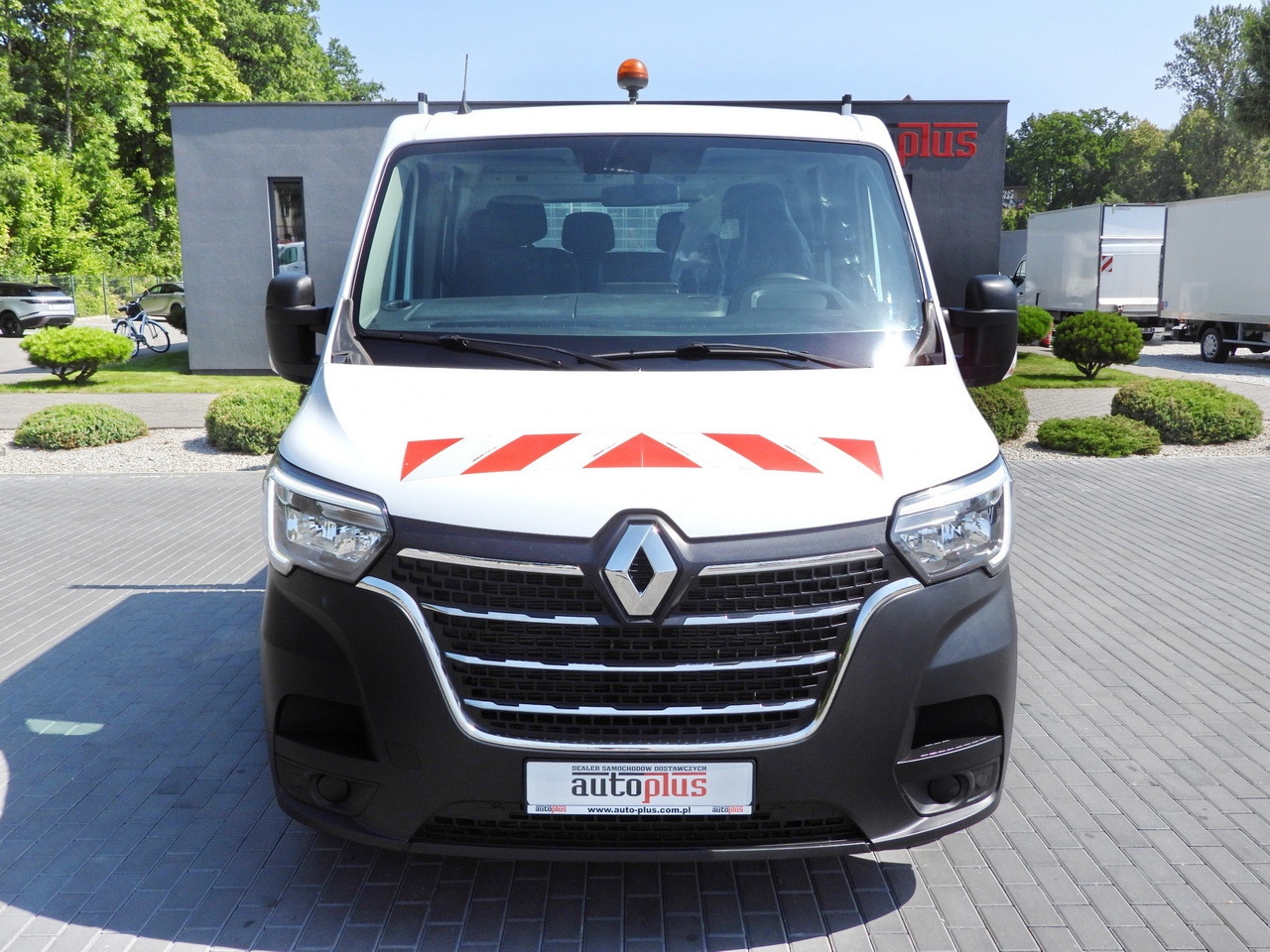 RENAULT MASTER TIPPER DOUBLE CABIN DOKA 6 SEATS CRUISE CONTROL LED LIGHTS TWIN WHEELS AIR CONDITIONING  130HP - Tarbesõiduk kallur: pilt 5 RENAULT MASTER TIPPER DOUBLE CABIN DOKA 6 SEATS CRUISE CONTROL LED LIGHTS TWIN WHEELS AIR CONDITIONING  130HP - Tarbesõiduk kallur: pilt 5