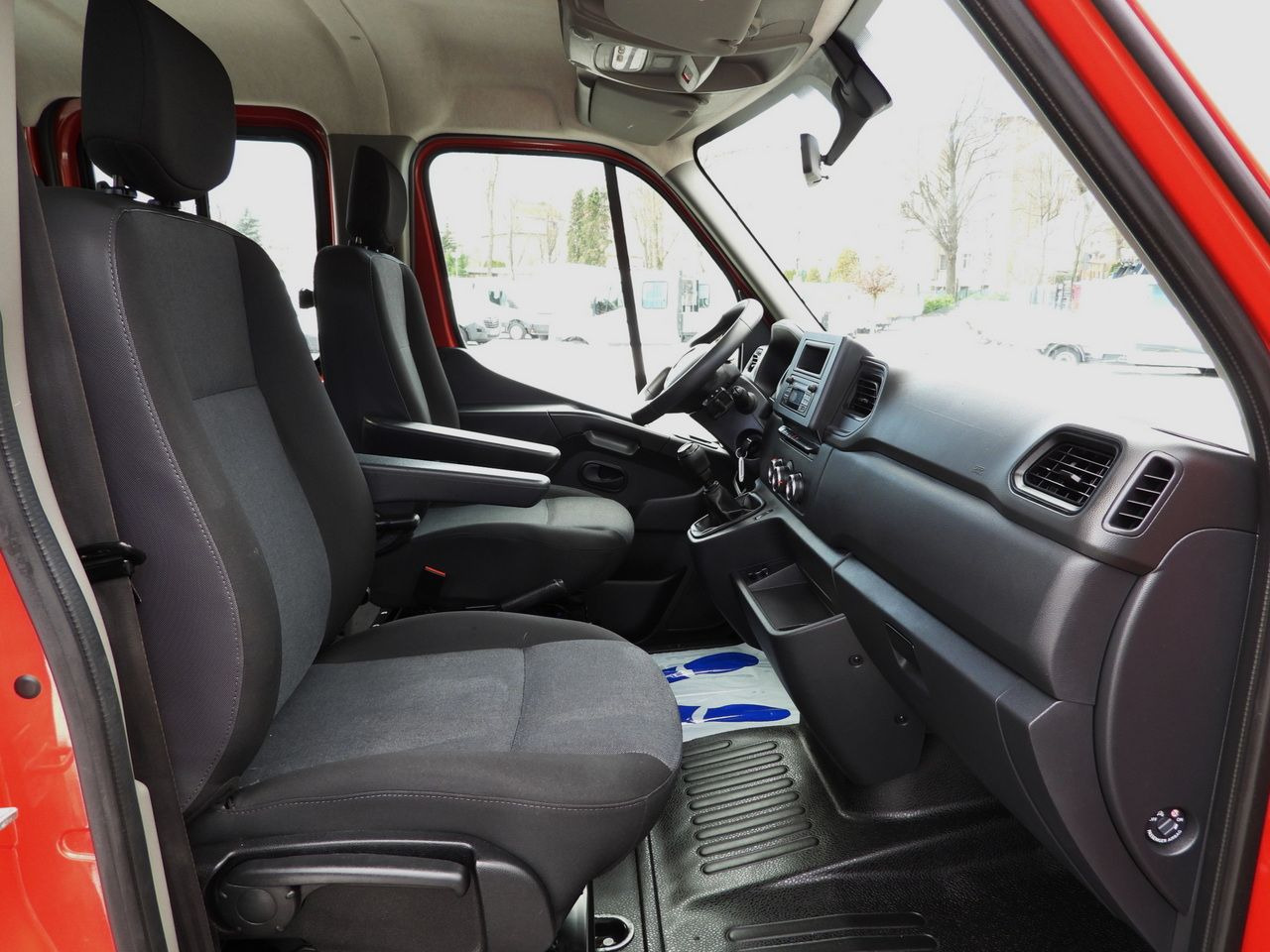 Tarbesõiduk kallur RENAULT MASTER TIPPER DOUBLE CABIN DOKA 6 SEATS CRUISE CONTROL LED LIGHTS TWIN WHEELS AIR CONDITIONING  145HP: pilt 34