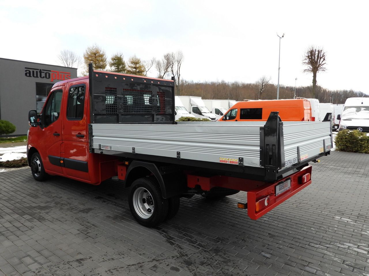 Tarbesõiduk kallur RENAULT MASTER TIPPER DOUBLE CABIN DOKA 6 SEATS CRUISE CONTROL LED LIGHTS TWIN WHEELS AIR CONDITIONING  145HP: pilt 9