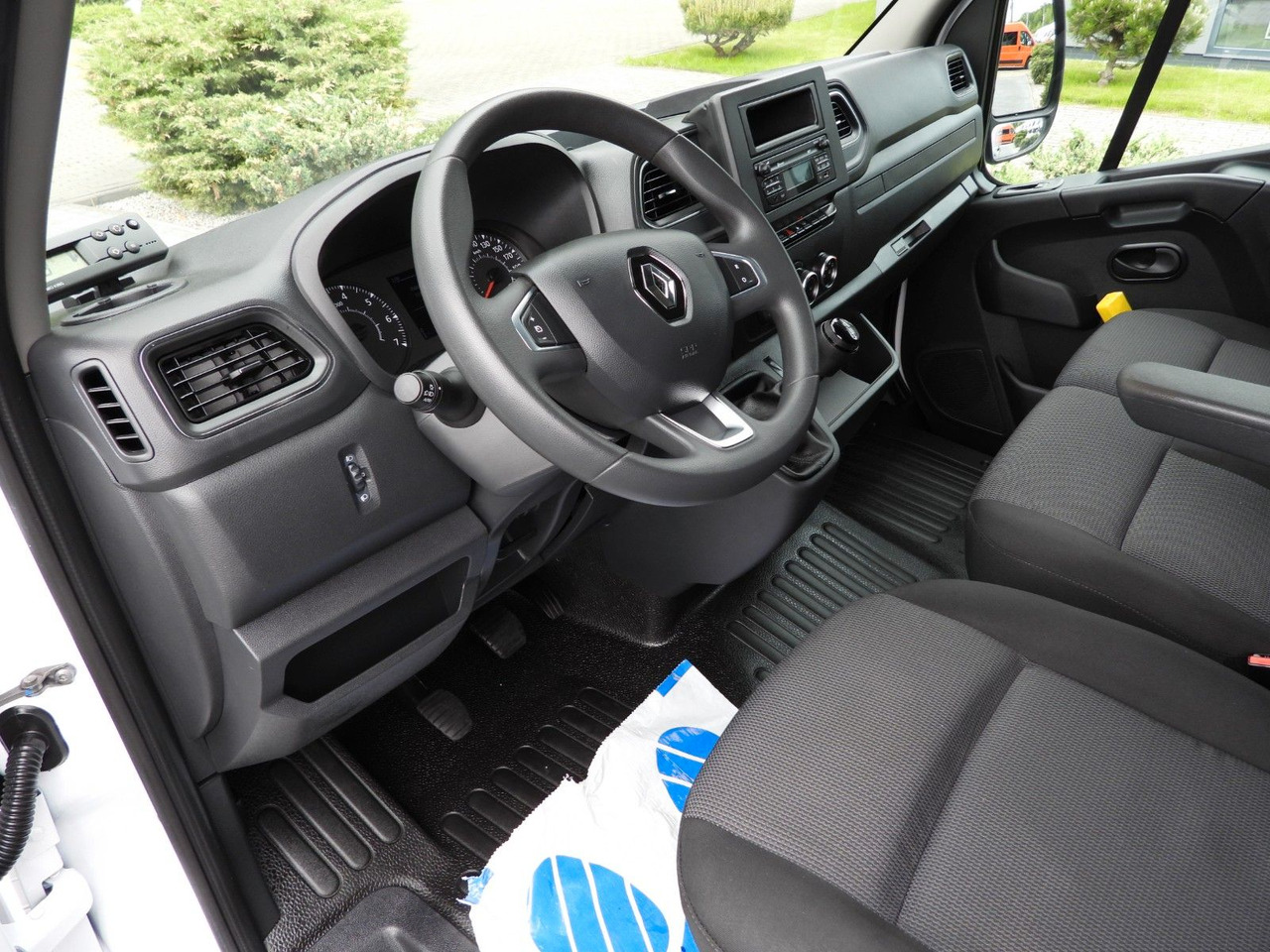 Renault MASTER KÜHLKASTENWAGEN -5*C TEMPOMAT NAVIGATION - Tarbesõiduk külmik: pilt 2 Renault MASTER KÜHLKASTENWAGEN -5*C TEMPOMAT NAVIGATION - Tarbesõiduk külmik: pilt 2