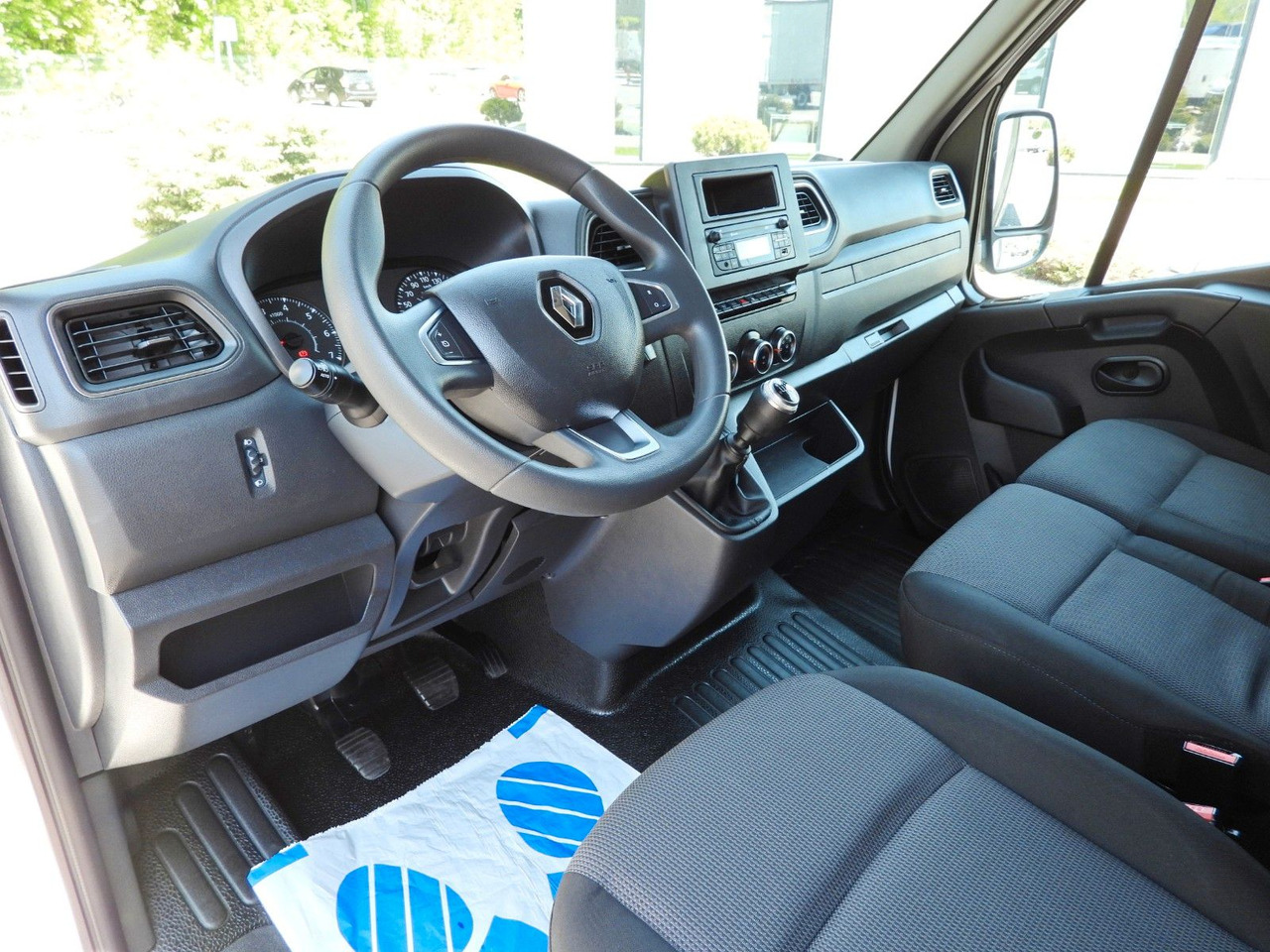 Renault MASTER PRITSCHE PLANE 10 PALETTEN WEBASTO A/C - Tent tarbesõiduk: pilt 2 Renault MASTER PRITSCHE PLANE 10 PALETTEN WEBASTO A/C - Tent tarbesõiduk: pilt 2