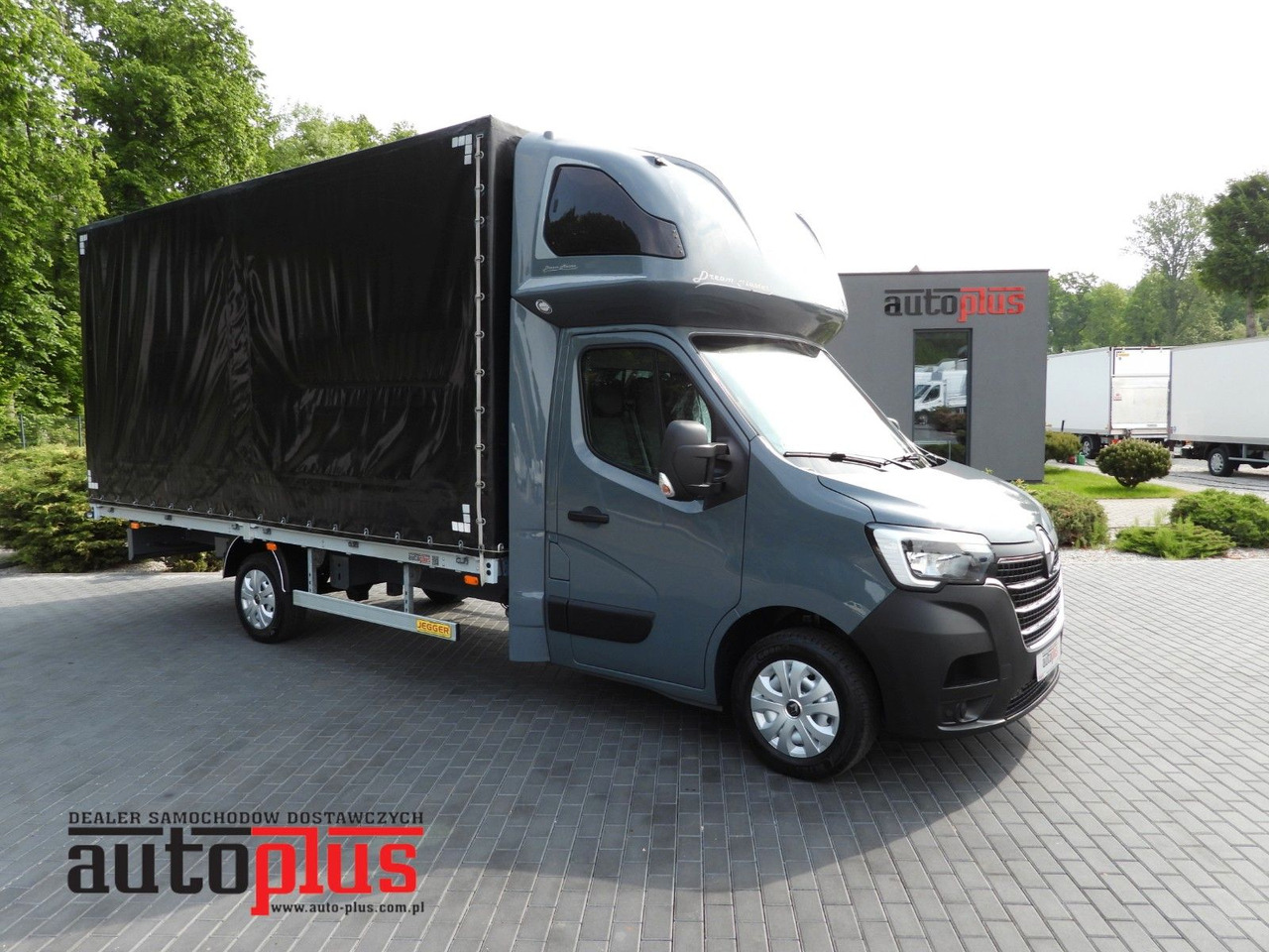 Renault MASTER PRITSCHE PLANE 10 PALETTEN WEBASTO TEMPOM - Tent tarbesõiduk: pilt 1 Renault MASTER PRITSCHE PLANE 10 PALETTEN WEBASTO TEMPOM - Tent tarbesõiduk: pilt 1