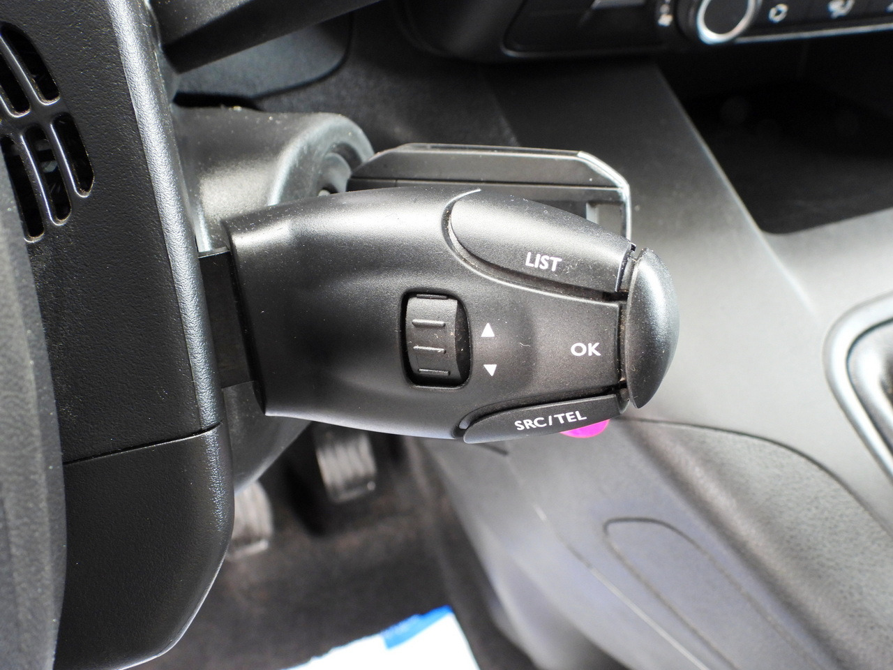 TOYOTA PROACE CITY  REFRIGERATOR VAN -15*C POWER SUPPLY 230V CRUISE CONTROL AIR CONDITIONING  100HP liising TOYOTA PROACE CITY  REFRIGERATOR VAN -15*C POWER SUPPLY 230V CRUISE CONTROL AIR CONDITIONING  100HP: pilt 33