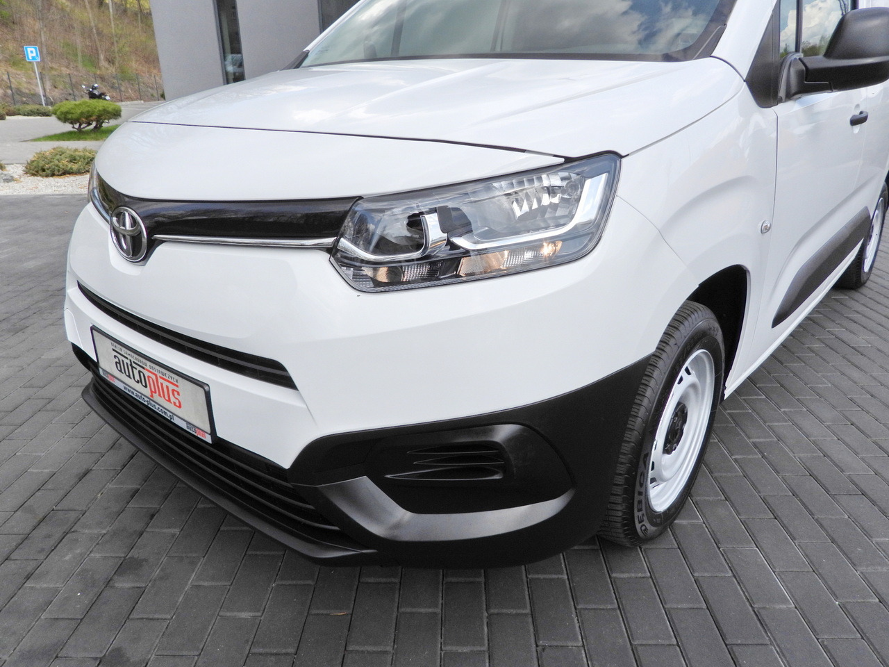 TOYOTA PROACE CITY  REFRIGERATOR VAN -15*C POWER SUPPLY 230V CRUISE CONTROL AIR CONDITIONING  100HP liising TOYOTA PROACE CITY  REFRIGERATOR VAN -15*C POWER SUPPLY 230V CRUISE CONTROL AIR CONDITIONING  100HP: pilt 21