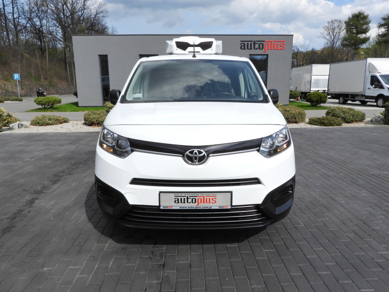 TOYOTA PROACE CITY  REFRIGERATOR VAN -15*C POWER SUPPLY 230V CRUISE CONTROL AIR CONDITIONING  100HP - Tarbesõiduk külmik: pilt 5 TOYOTA PROACE CITY  REFRIGERATOR VAN -15*C POWER SUPPLY 230V CRUISE CONTROL AIR CONDITIONING  100HP - Tarbesõiduk külmik: pilt 5