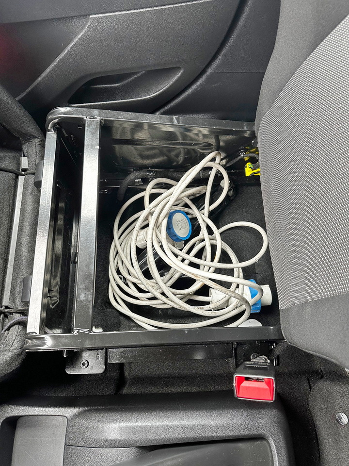 TOYOTA PROACE CITY  REFRIGERATOR VAN -15*C POWER SUPPLY 230V CRUISE CONTROL AIR CONDITIONING  100HP liising TOYOTA PROACE CITY  REFRIGERATOR VAN -15*C POWER SUPPLY 230V CRUISE CONTROL AIR CONDITIONING  100HP: pilt 44