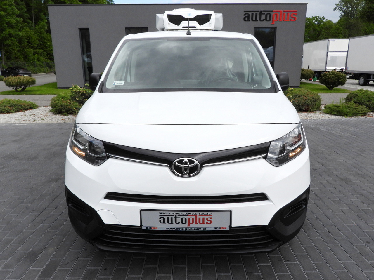 TOYOTA PROACE CITY REFRIGERATOR VAN -15*C POWER SUPPLY 230V CRUISE CONTROL AIR CONDITIONING 100HP - Tarbesõiduk külmik: pilt 5 TOYOTA PROACE CITY REFRIGERATOR VAN -15*C POWER SUPPLY 230V CRUISE CONTROL AIR CONDITIONING 100HP - Tarbesõiduk külmik: pilt 5