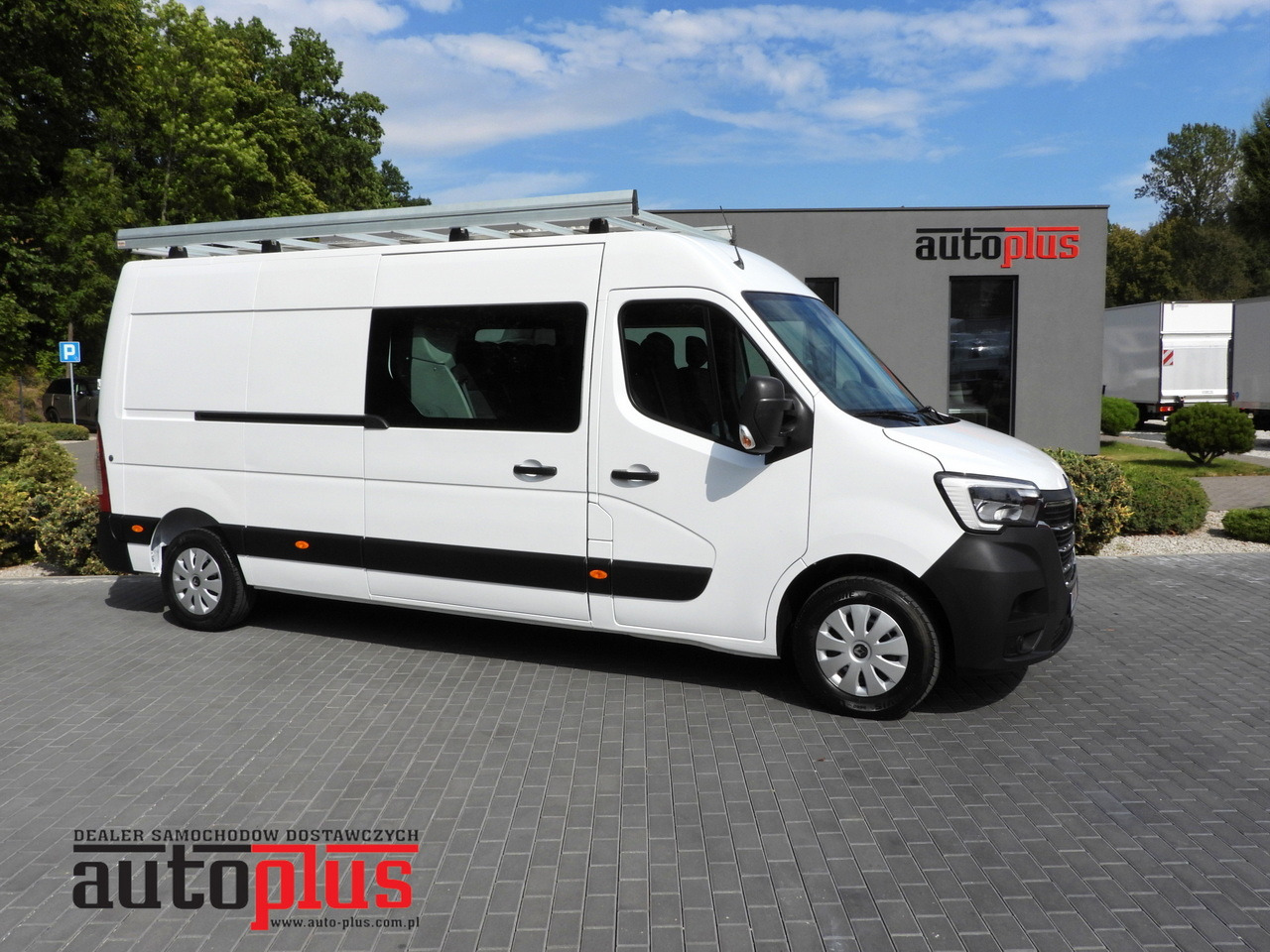 RENAULT MASTER BOX DELIVERY VAN 7 SEATS CRUISE CONTROL NAVIGATION LED LIGHTS AIR CONDITIONING 135HP - Tarbesõiduk: pilt 1 RENAULT MASTER BOX DELIVERY VAN 7 SEATS CRUISE CONTROL NAVIGATION LED LIGHTS AIR CONDITIONING 135HP - Tarbesõiduk: pilt 1