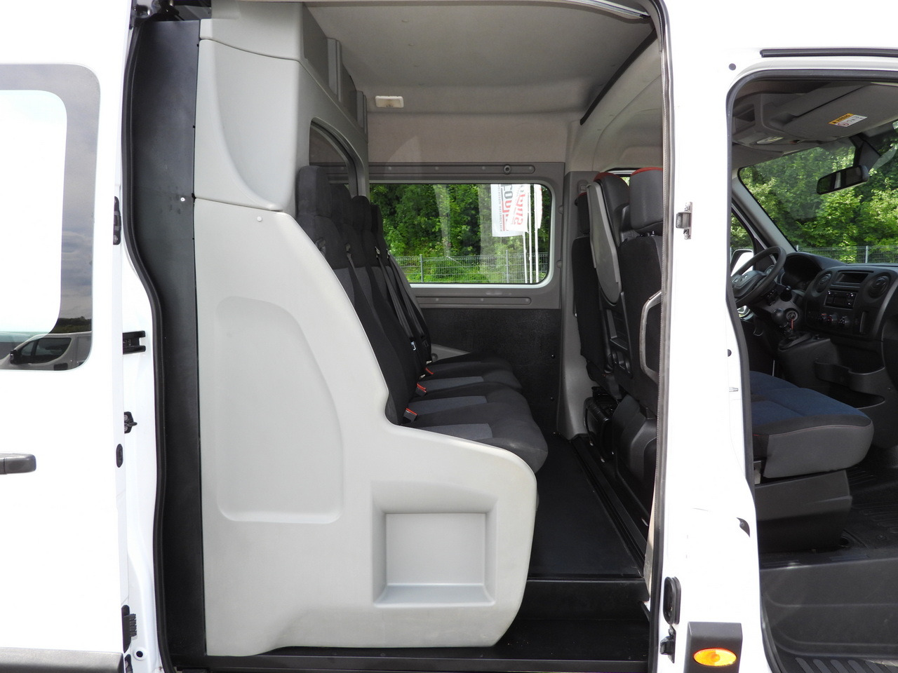 Tarbesõiduk RENAULT MASTER BOX DELIVERY VAN 7 SEATS CRUISE CONTROL TWIN WHEELS AIR CONDITIONING  145HP: pilt 34