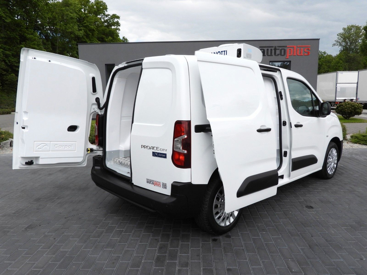 Toyota PROACE CITY KÜHLKASTENWAGEN -15*C TEMPOMAT A/C - Tarbesõiduk külmik: pilt 3 Toyota PROACE CITY KÜHLKASTENWAGEN -15*C TEMPOMAT A/C - Tarbesõiduk külmik: pilt 3