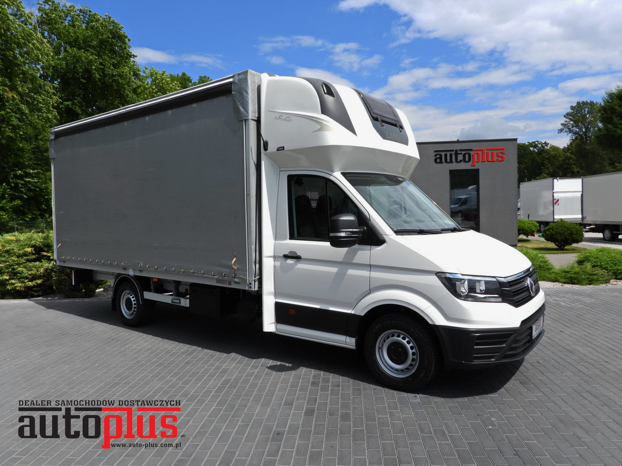 VOLKSWAGEN CRAFTER TARPAULIN 10 PALLETS WEBASTO CRUISE CONTROL AIR CONDITIONING 180HP - Tent tarbesõiduk: pilt 1 VOLKSWAGEN CRAFTER TARPAULIN 10 PALLETS WEBASTO CRUISE CONTROL AIR CONDITIONING 180HP - Tent tarbesõiduk: pilt 1