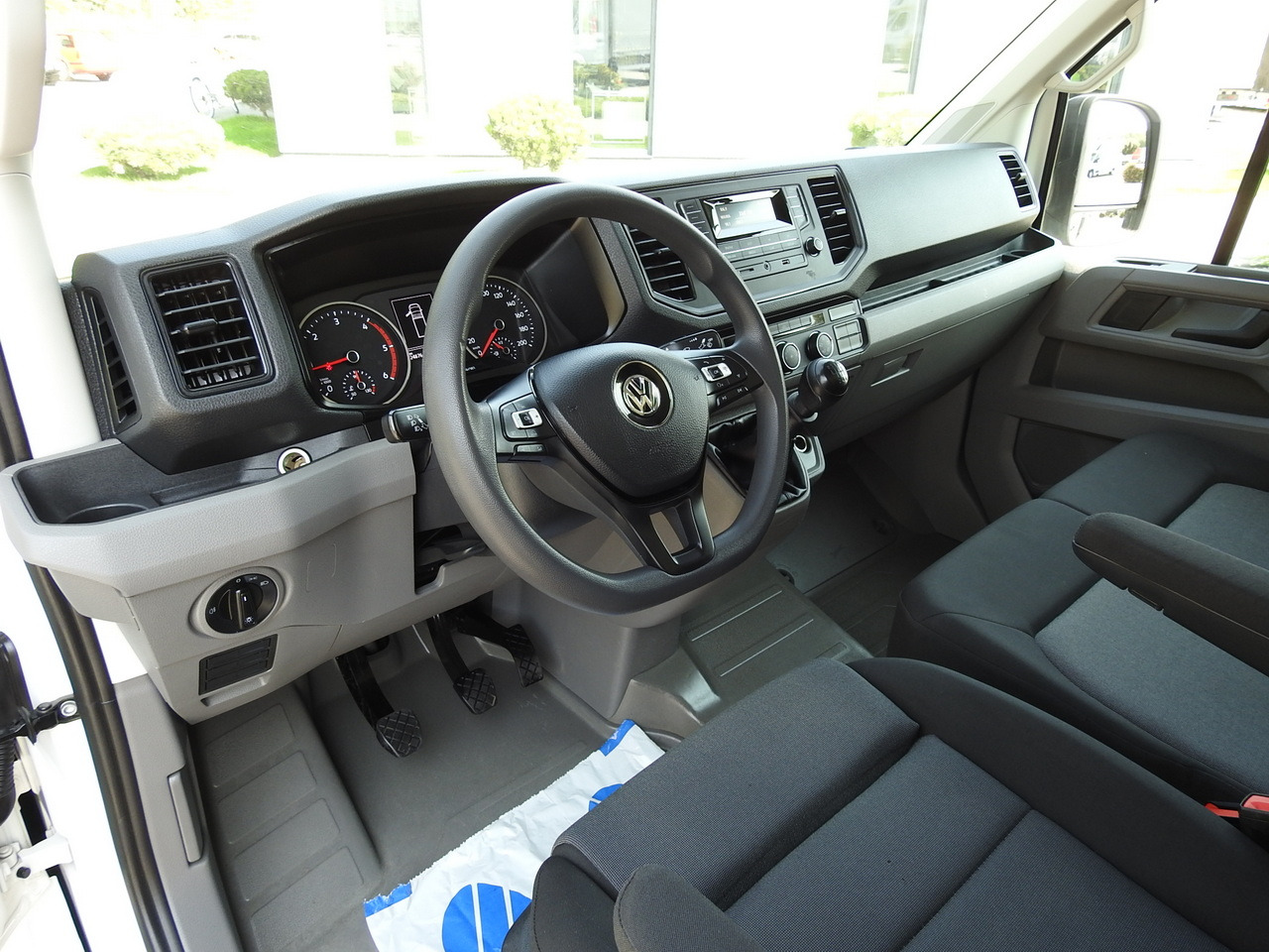 VOLKSWAGEN CRAFTER TARPAULIN 10 PALLETS WEBASTO CRUISE CONTROL AIR CONDITIONING LED LIGHTS 180HP - Tent tarbesõiduk: pilt 2 VOLKSWAGEN CRAFTER TARPAULIN 10 PALLETS WEBASTO CRUISE CONTROL AIR CONDITIONING LED LIGHTS 180HP - Tent tarbesõiduk: pilt 2