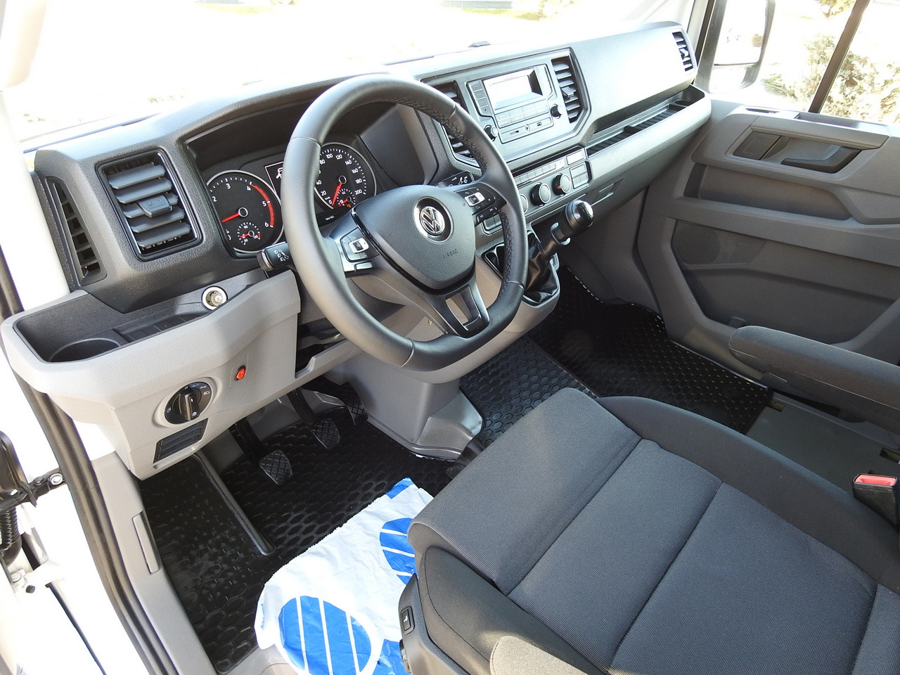 VOLKSWAGEN CRAFTER TARPAULIN 10 PALLETS WEBASTO CRUISE CONTROL AIR CONDITIONING LED LIGHTS PNEUMATICS 180HP - Tent tarbesõiduk: pilt 2 VOLKSWAGEN CRAFTER TARPAULIN 10 PALLETS WEBASTO CRUISE CONTROL AIR CONDITIONING LED LIGHTS PNEUMATICS 180HP - Tent tarbesõiduk: pilt 2