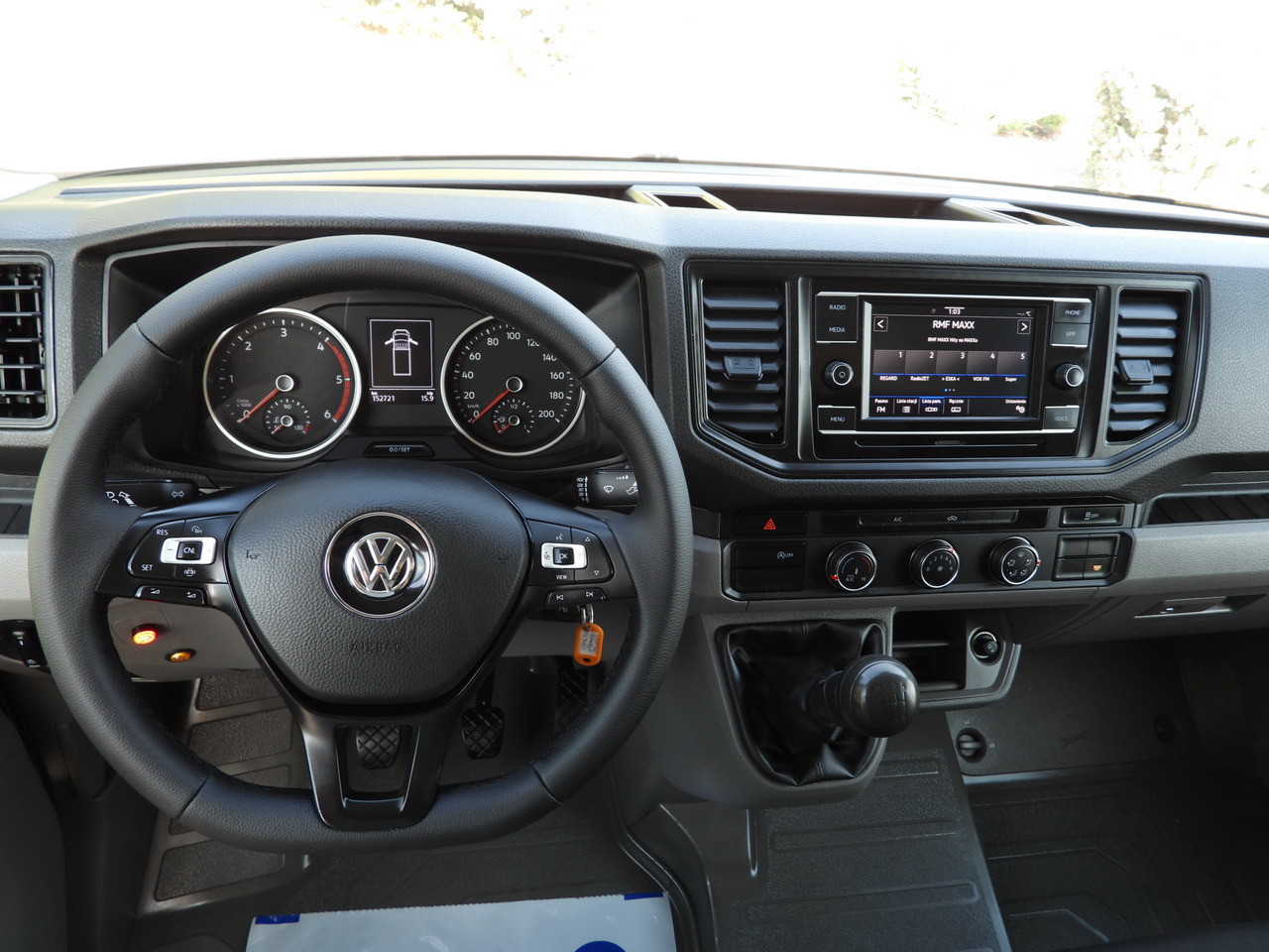 Tent tarbesõiduk VOLKSWAGEN CRAFTER TARPAULIN LIFT 8 PALLETS CRUISE CONTROL LED LIGHTS TWIN WHEELS AIR CONDITIONING 180HP: pilt 30 Tent tarbesõiduk VOLKSWAGEN CRAFTER TARPAULIN LIFT 8 PALLETS CRUISE CONTROL LED LIGHTS TWIN WHEELS AIR CONDITIONING 180HP: pilt 30