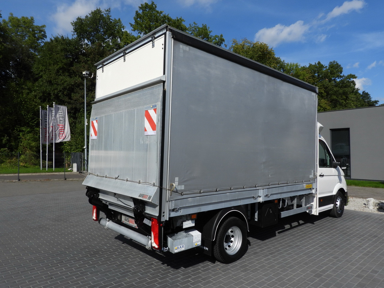 Tent tarbesõiduk VOLKSWAGEN CRAFTER TARPAULIN LIFT 8 PALLETS CRUISE CONTROL LED LIGHTS TWIN WHEELS AIR CONDITIONING 180HP: pilt 13 Tent tarbesõiduk VOLKSWAGEN CRAFTER TARPAULIN LIFT 8 PALLETS CRUISE CONTROL LED LIGHTS TWIN WHEELS AIR CONDITIONING 180HP: pilt 13