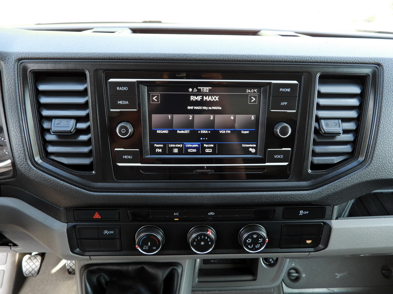 Tent tarbesõiduk VOLKSWAGEN CRAFTER TARPAULIN LIFT 8 PALLETS CRUISE CONTROL LED LIGHTS TWIN WHEELS AIR CONDITIONING 180HP: pilt 39 Tent tarbesõiduk VOLKSWAGEN CRAFTER TARPAULIN LIFT 8 PALLETS CRUISE CONTROL LED LIGHTS TWIN WHEELS AIR CONDITIONING 180HP: pilt 39