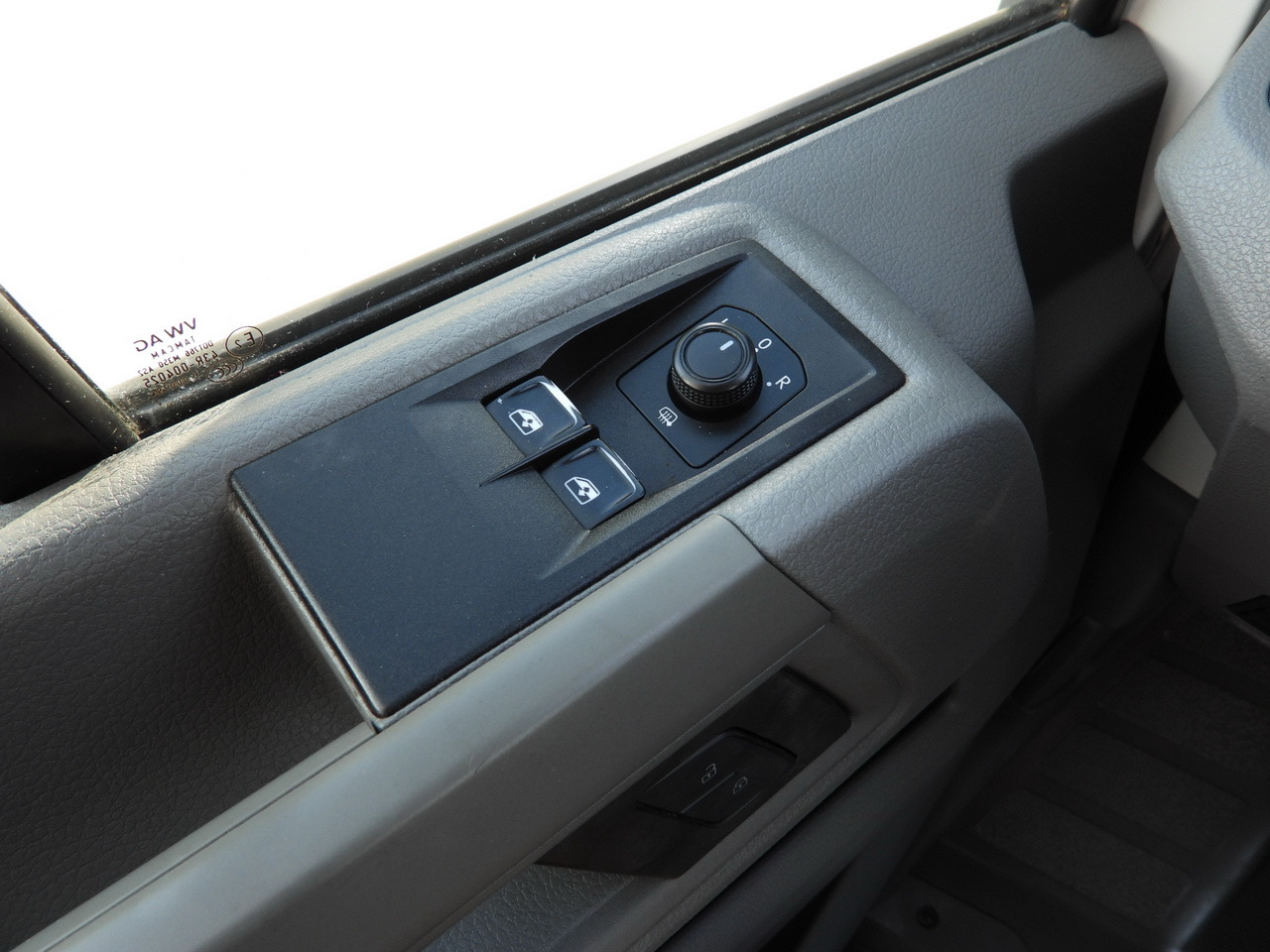 Tent tarbesõiduk VOLKSWAGEN CRAFTER TARPAULIN LIFT 8 PALLETS CRUISE CONTROL LED LIGHTS TWIN WHEELS AIR CONDITIONING 180HP: pilt 33 Tent tarbesõiduk VOLKSWAGEN CRAFTER TARPAULIN LIFT 8 PALLETS CRUISE CONTROL LED LIGHTS TWIN WHEELS AIR CONDITIONING 180HP: pilt 33