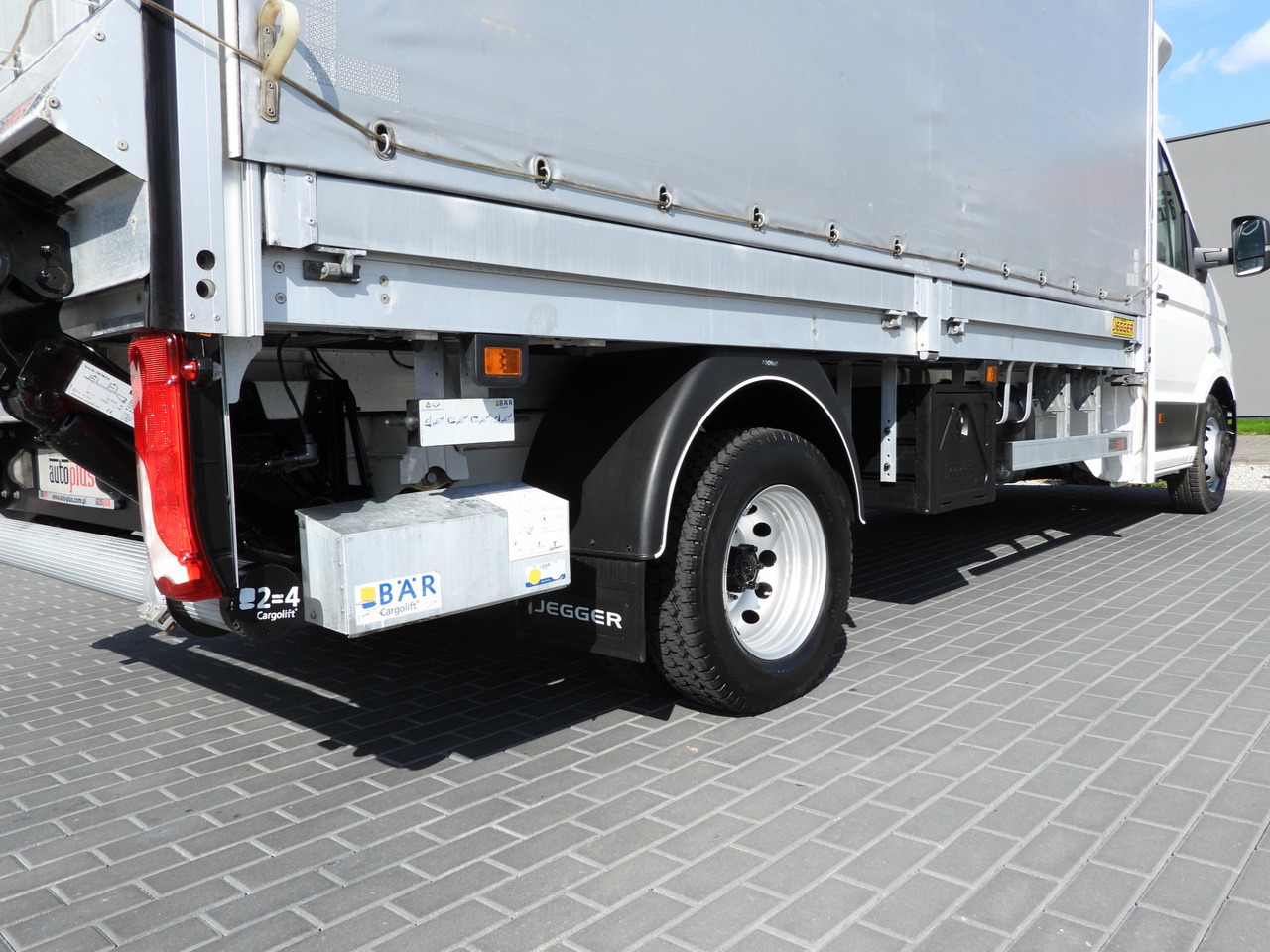 Tent tarbesõiduk VOLKSWAGEN CRAFTER TARPAULIN LIFT 8 PALLETS CRUISE CONTROL LED LIGHTS TWIN WHEELS AIR CONDITIONING 180HP: pilt 19 Tent tarbesõiduk VOLKSWAGEN CRAFTER TARPAULIN LIFT 8 PALLETS CRUISE CONTROL LED LIGHTS TWIN WHEELS AIR CONDITIONING 180HP: pilt 19