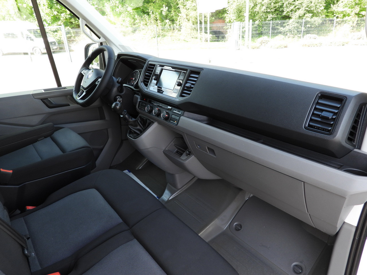 Tent tarbesõiduk VOLKSWAGEN CRAFTER TARPAULIN LIFT 8 PALLETS CRUISE CONTROL LED LIGHTS TWIN WHEELS AIR CONDITIONING 180HP: pilt 43 Tent tarbesõiduk VOLKSWAGEN CRAFTER TARPAULIN LIFT 8 PALLETS CRUISE CONTROL LED LIGHTS TWIN WHEELS AIR CONDITIONING 180HP: pilt 43