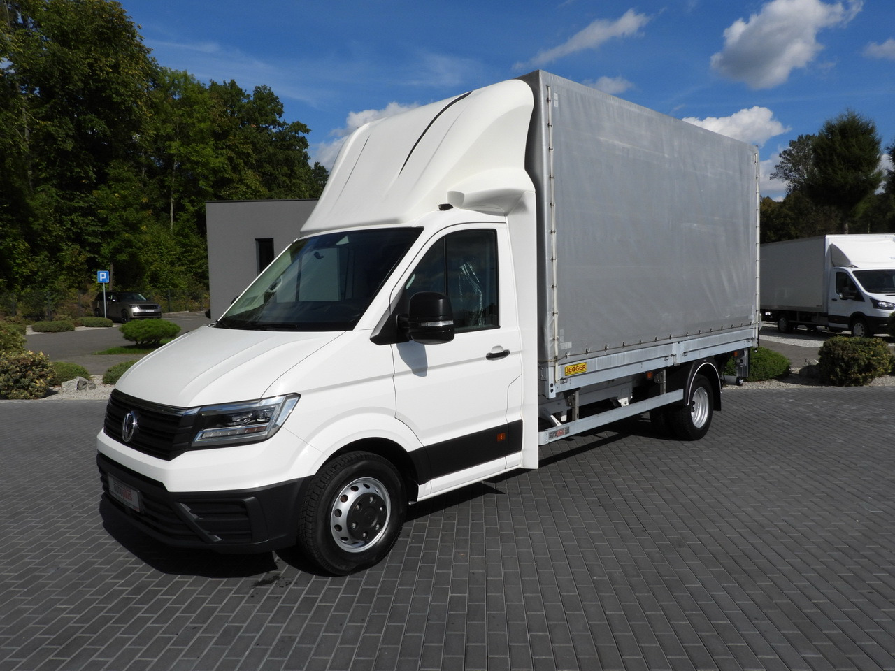 Tent tarbesõiduk VOLKSWAGEN CRAFTER TARPAULIN LIFT 8 PALLETS CRUISE CONTROL LED LIGHTS TWIN WHEELS AIR CONDITIONING 180HP: pilt 22 Tent tarbesõiduk VOLKSWAGEN CRAFTER TARPAULIN LIFT 8 PALLETS CRUISE CONTROL LED LIGHTS TWIN WHEELS AIR CONDITIONING 180HP: pilt 22
