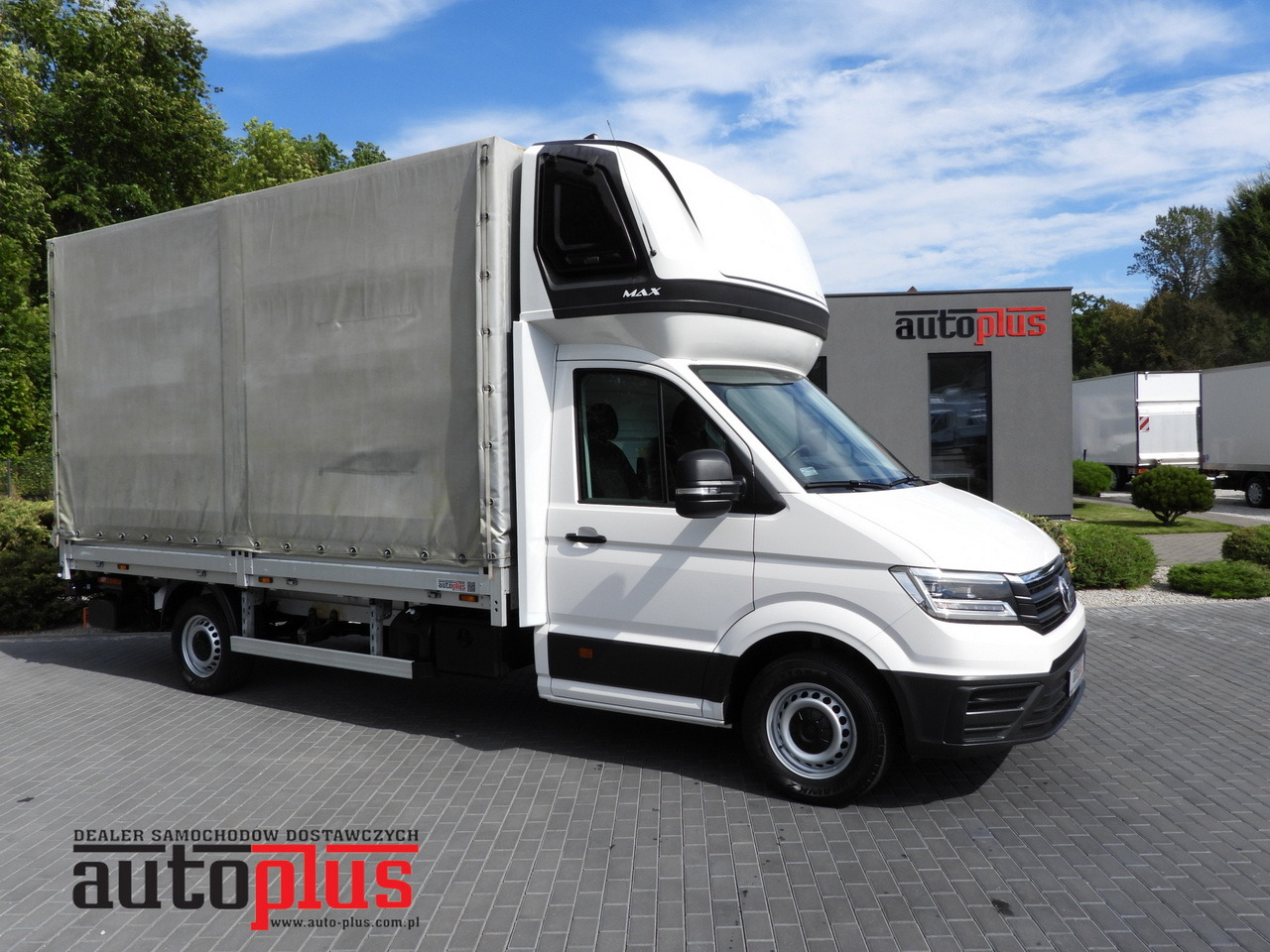 VOLKSWAGEN CRAFTER TARPAULIN LIFT 8 PALLETS WEBASTO CRUISE CONTROL LED LIGHTS AIR CONDITIONING 180HP - Tent tarbesõiduk: pilt 1 VOLKSWAGEN CRAFTER TARPAULIN LIFT 8 PALLETS WEBASTO CRUISE CONTROL LED LIGHTS AIR CONDITIONING 180HP - Tent tarbesõiduk: pilt 1