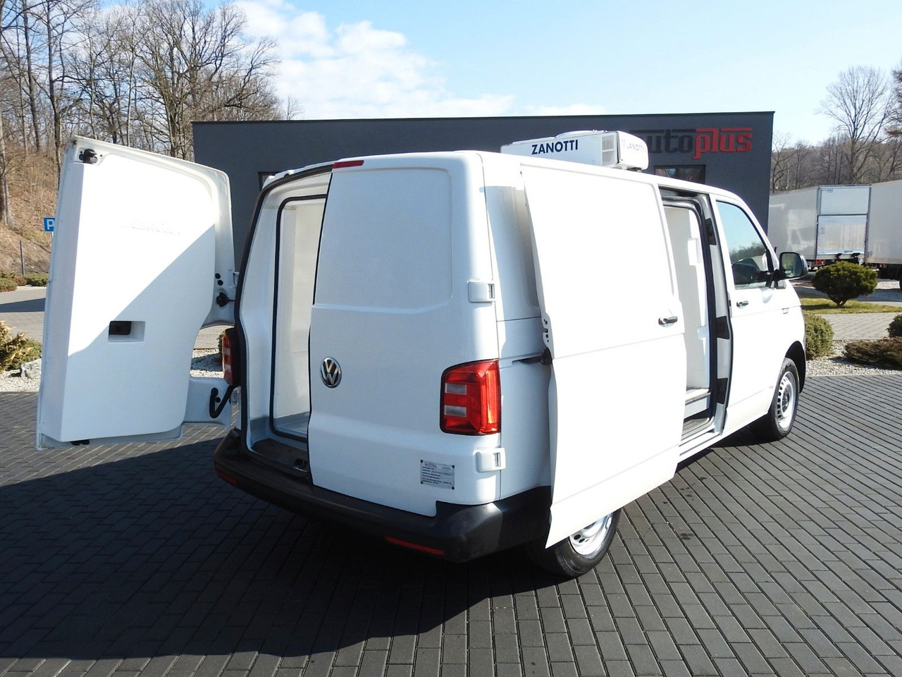 Volkswagen TRANSPORTER T6 KÜHLKASTENWAGEN 0*C TEMPOMAT - Tarbesõiduk külmik: pilt 3 Volkswagen TRANSPORTER T6 KÜHLKASTENWAGEN 0*C TEMPOMAT - Tarbesõiduk külmik: pilt 3