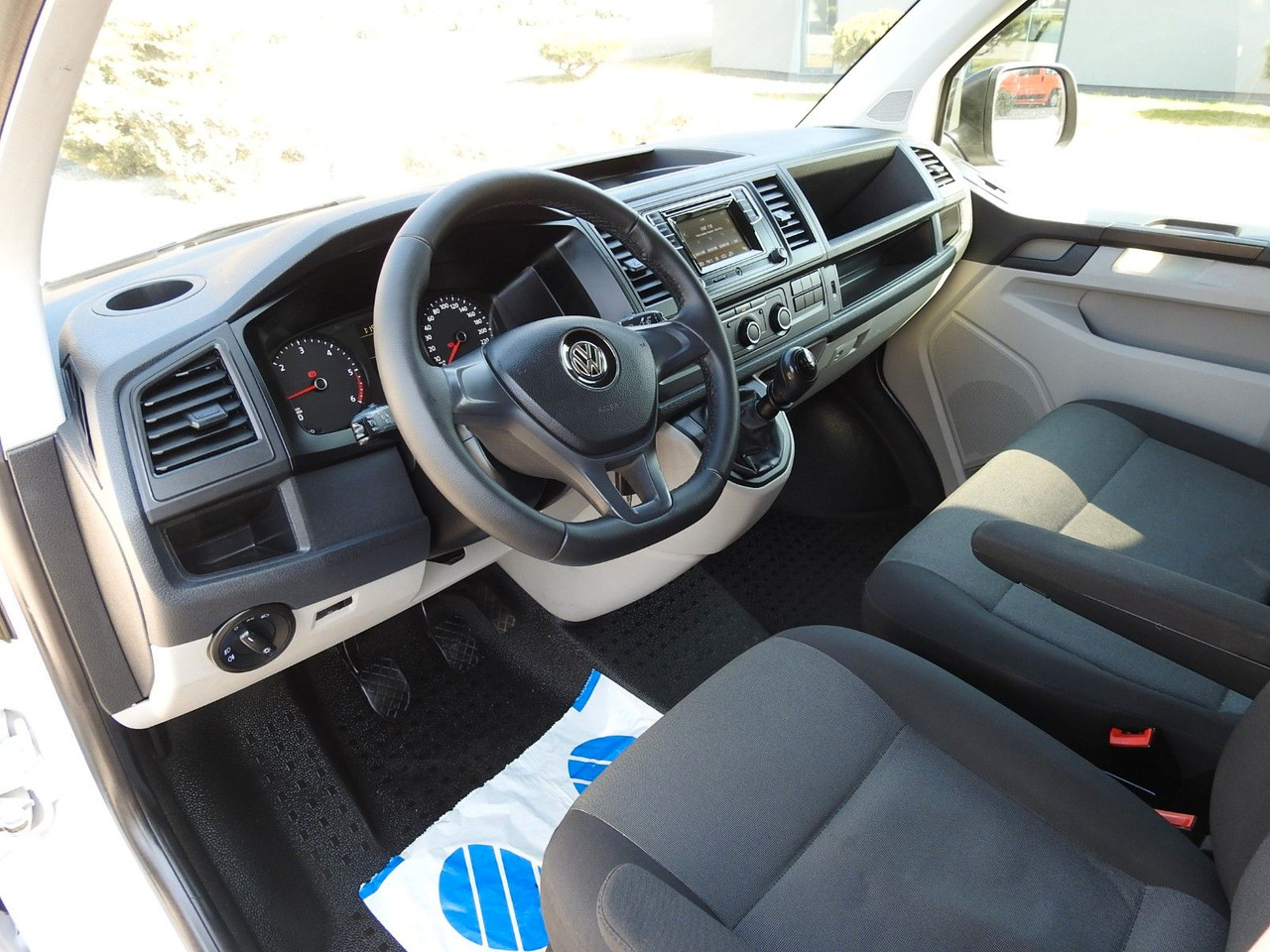 Volkswagen TRANSPORTER T6 KÜHLKASTENWAGEN 0*C TEMPOMAT - Tarbesõiduk külmik: pilt 2 Volkswagen TRANSPORTER T6 KÜHLKASTENWAGEN 0*C TEMPOMAT - Tarbesõiduk külmik: pilt 2