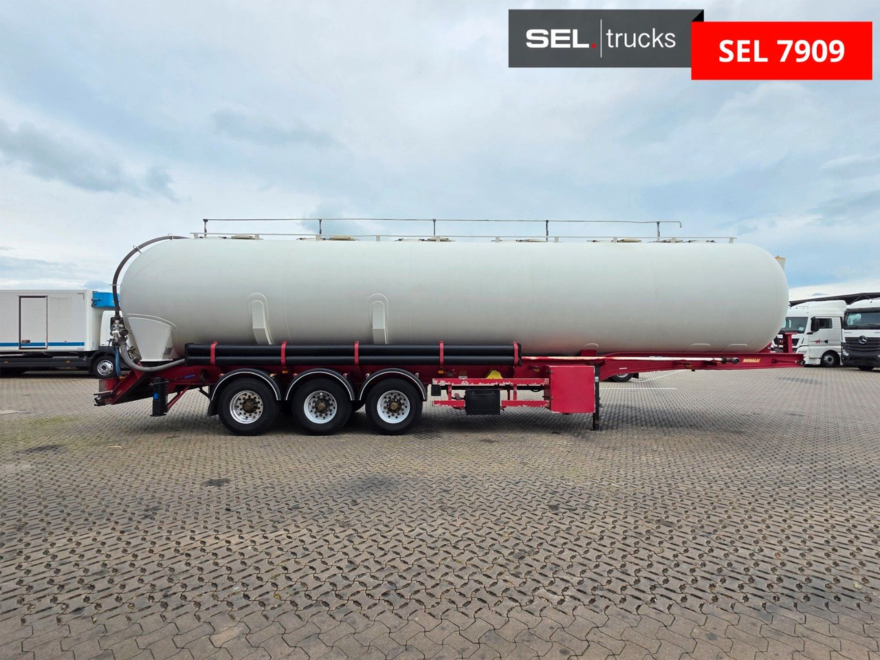 Benalu Neptune 62 / Kippsilo / 62m3 - Silo poolhaagis: pilt 4 Benalu Neptune 62 / Kippsilo / 62m3 - Silo poolhaagis: pilt 4